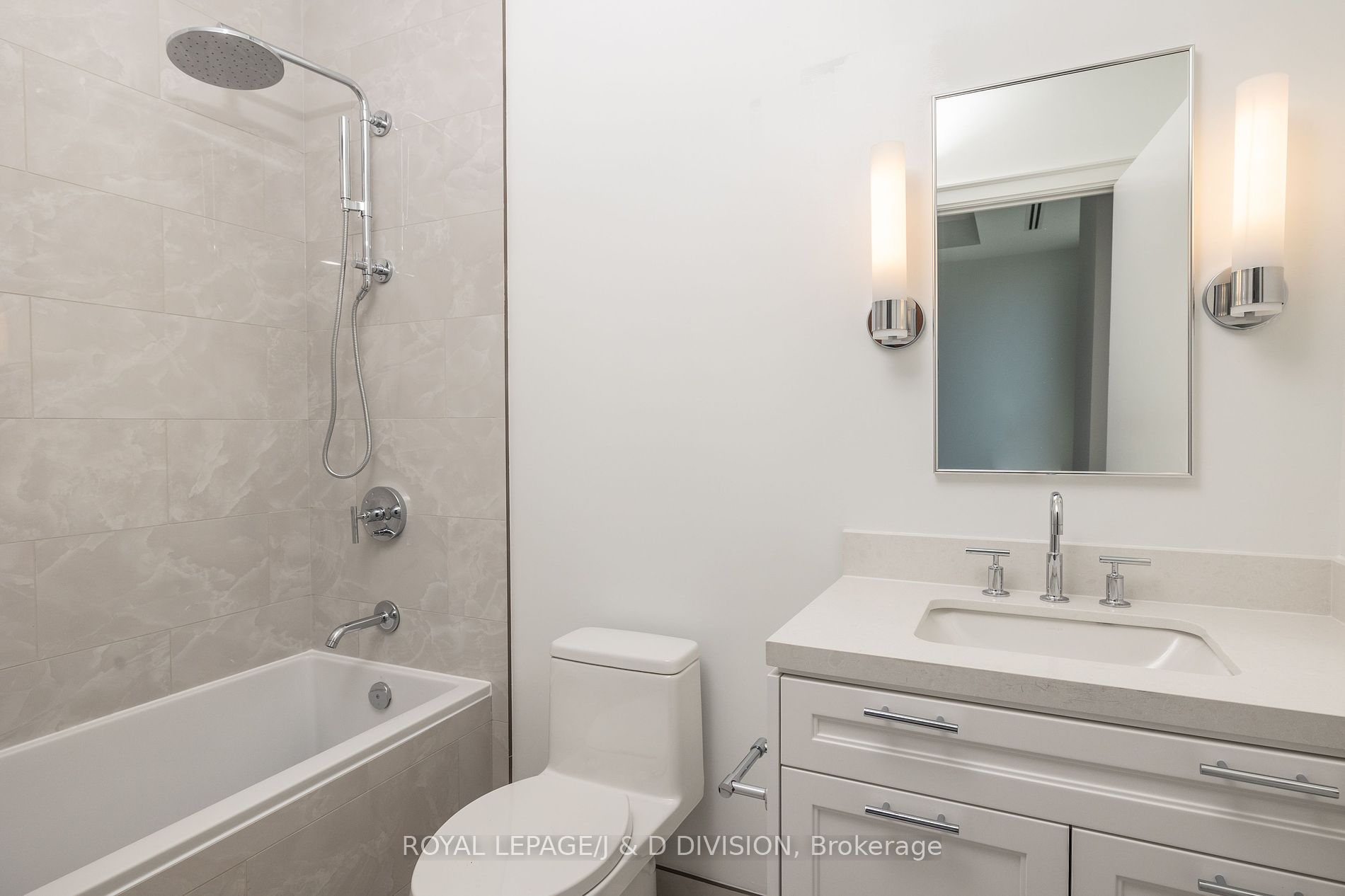 1 Strathgowan Avenue, #708