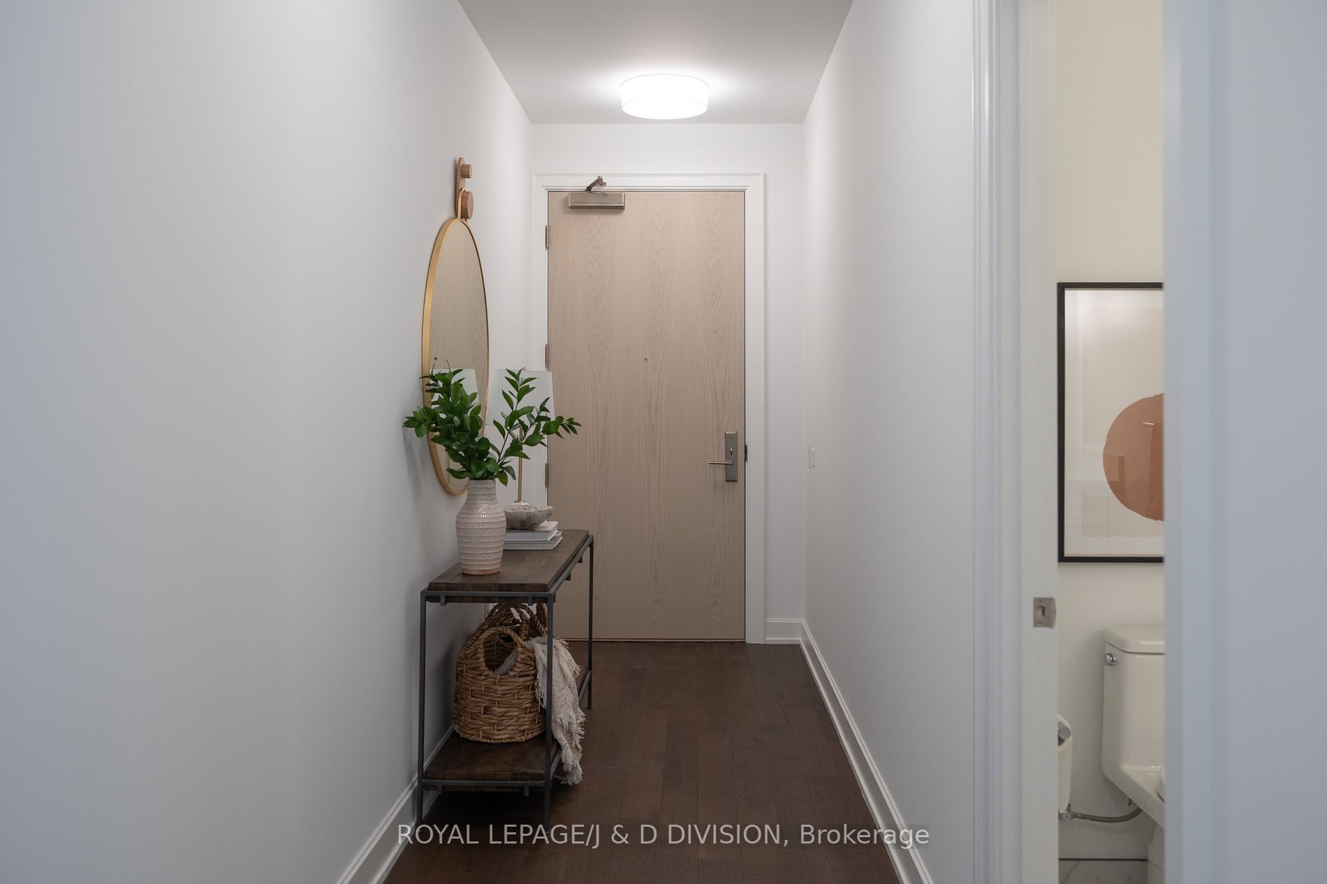 1 Strathgowan Avenue, #708