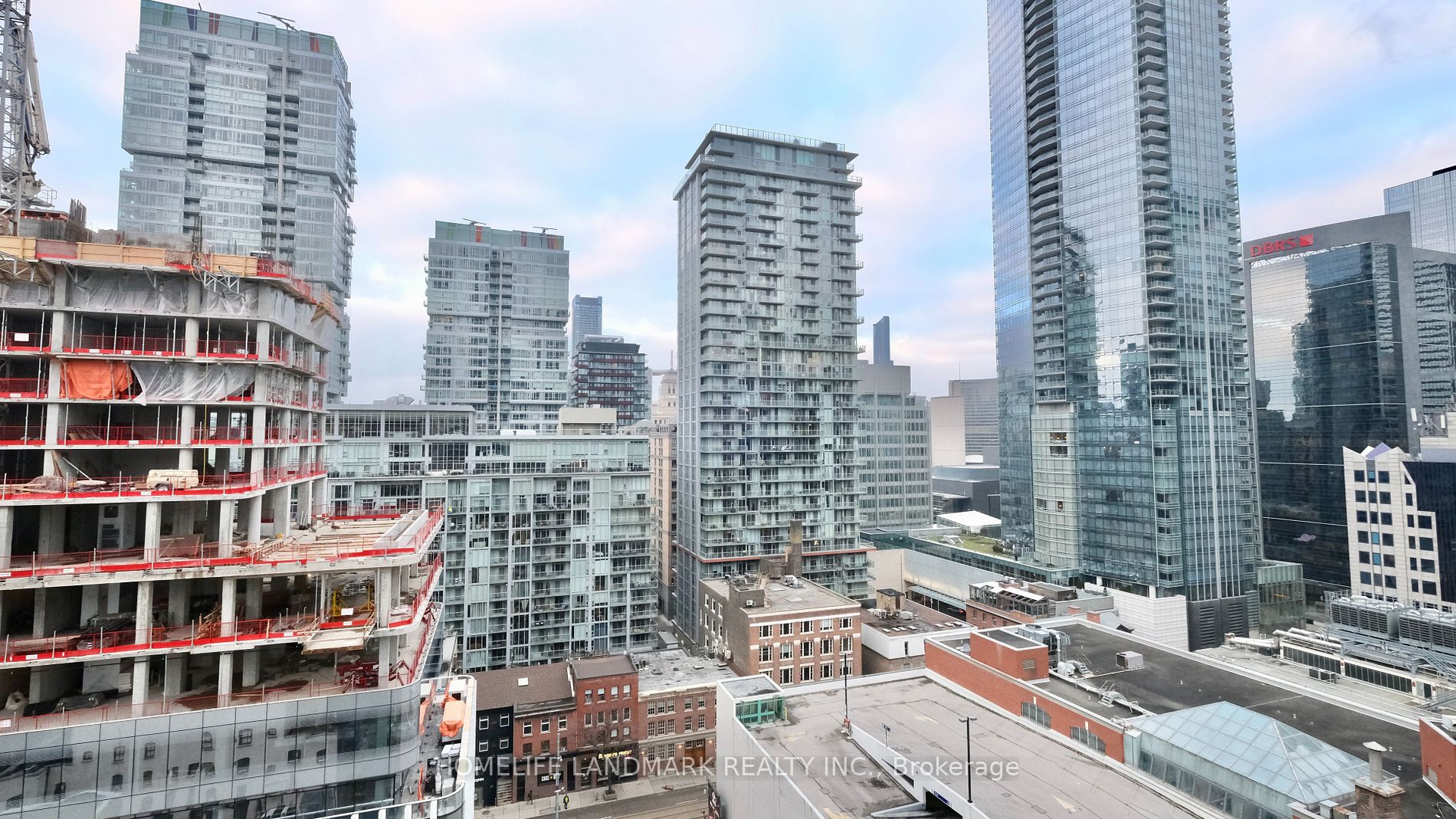 224 King Street W #1403