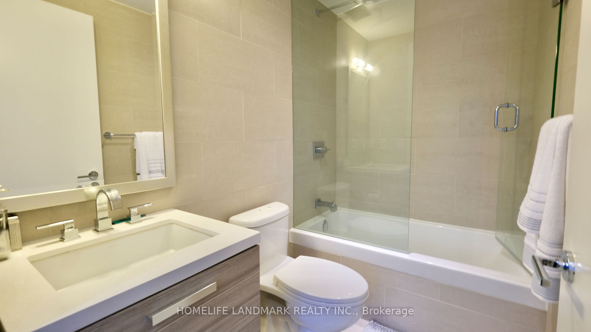 224 King Street W #1403