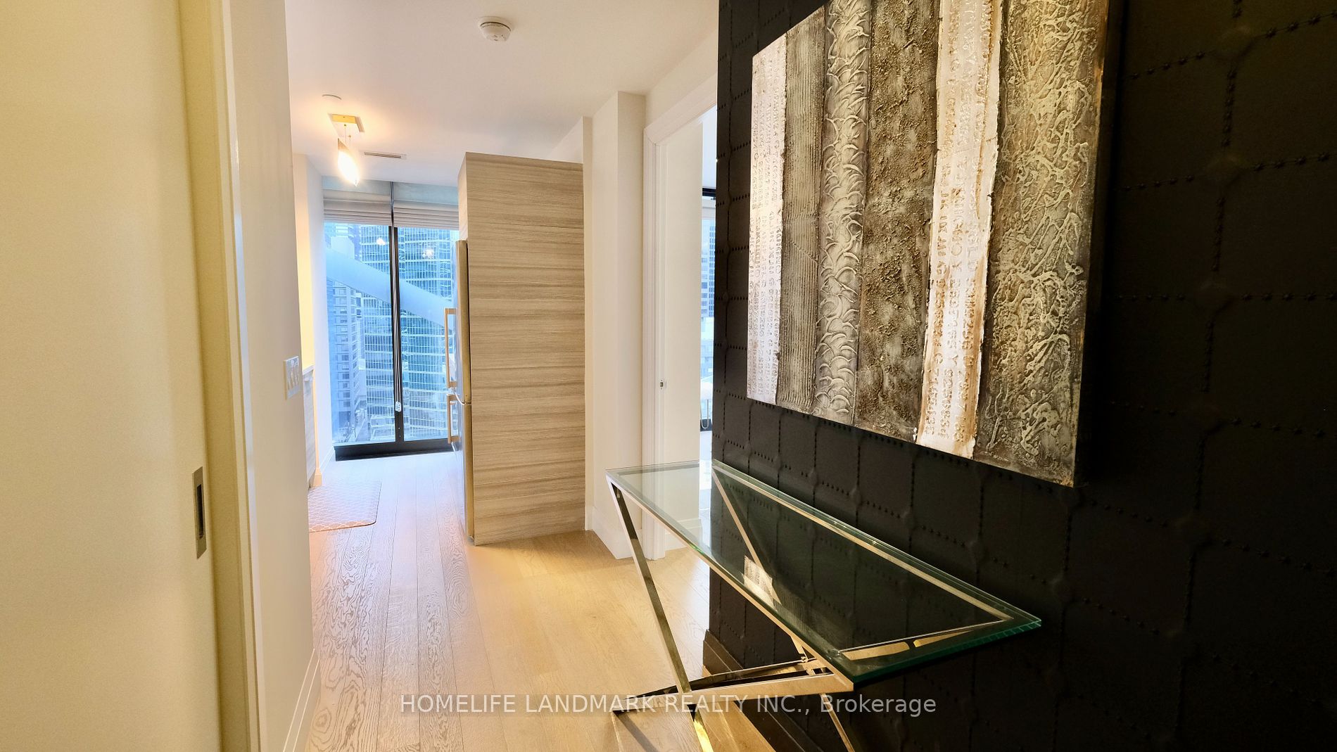 224 King Street W #1403