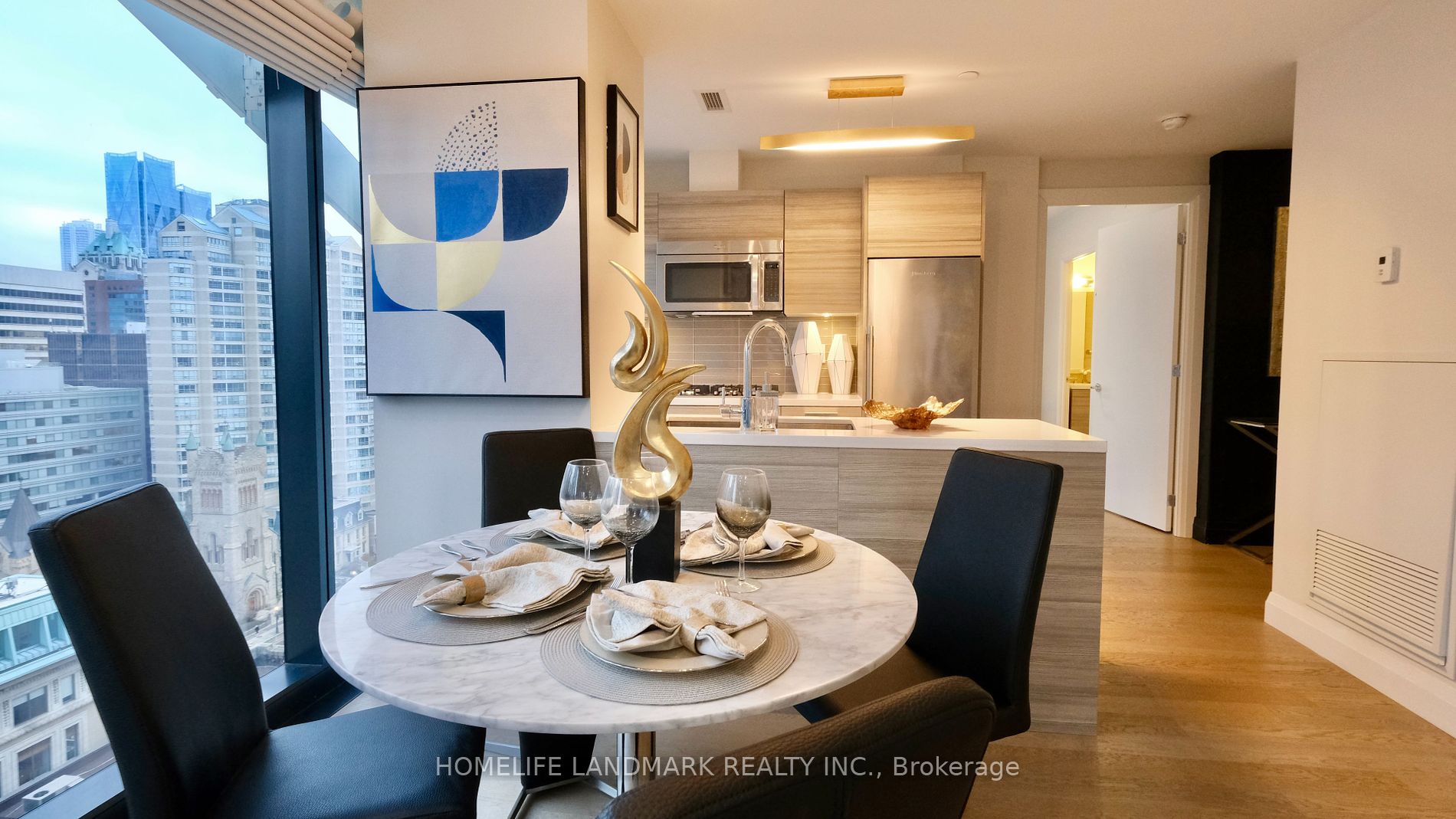 224 King Street W #1403