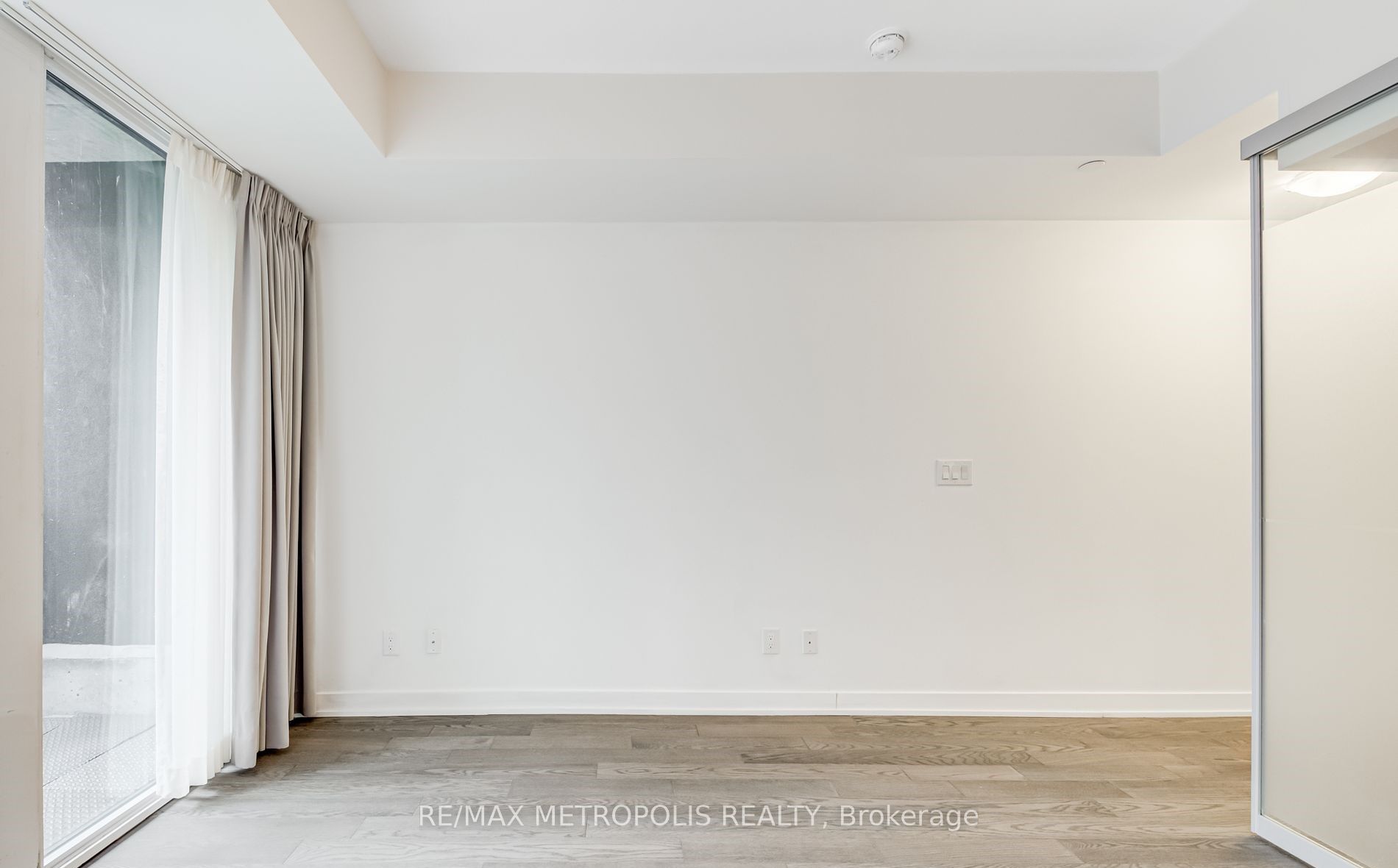 17 Dundonald St, #903