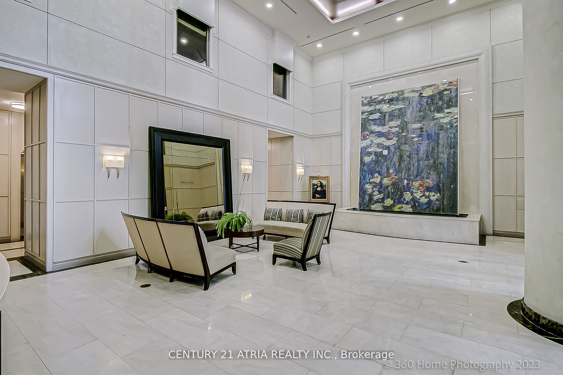 18 Holmes Ave W, #2206