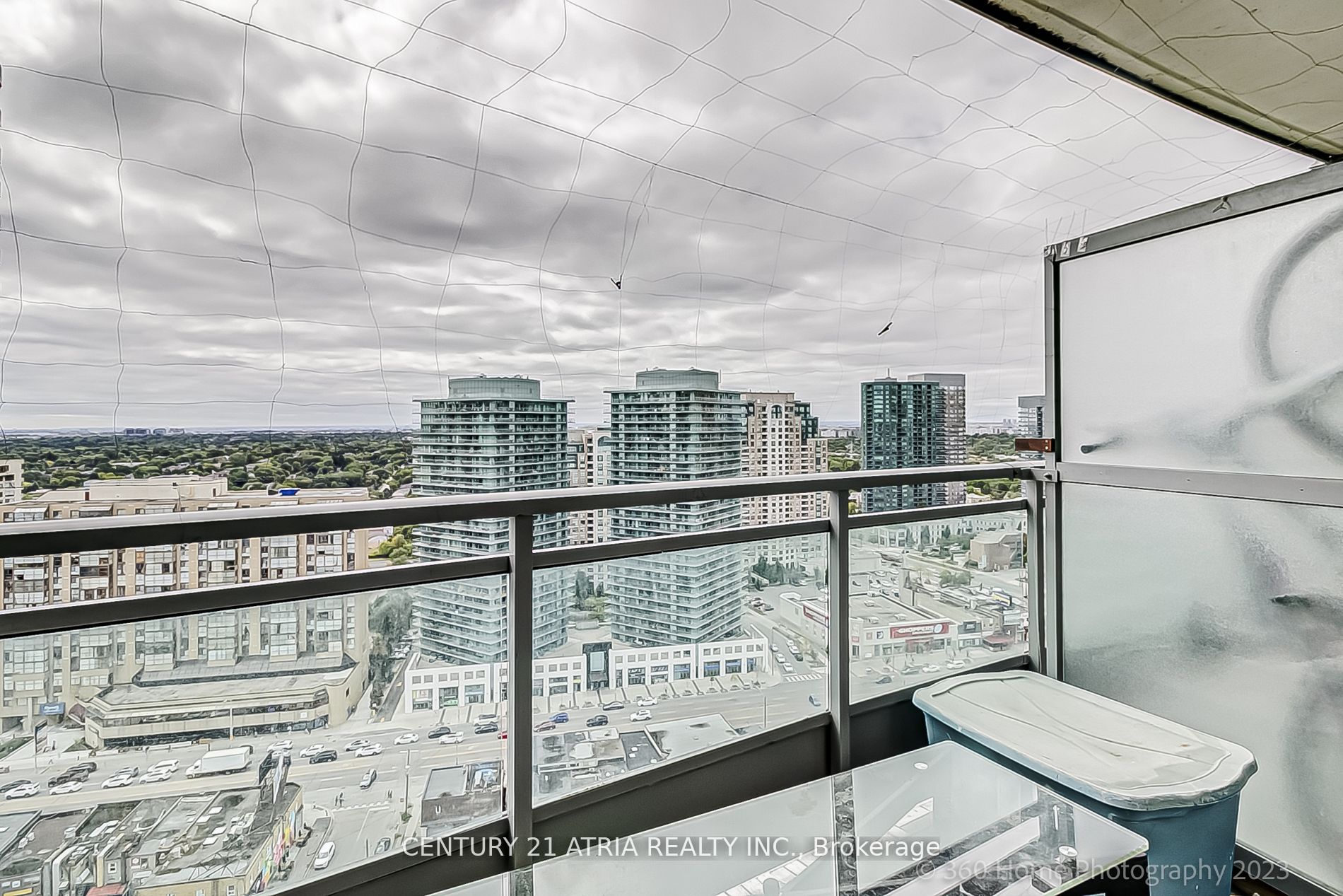 18 Holmes Ave W, #2206