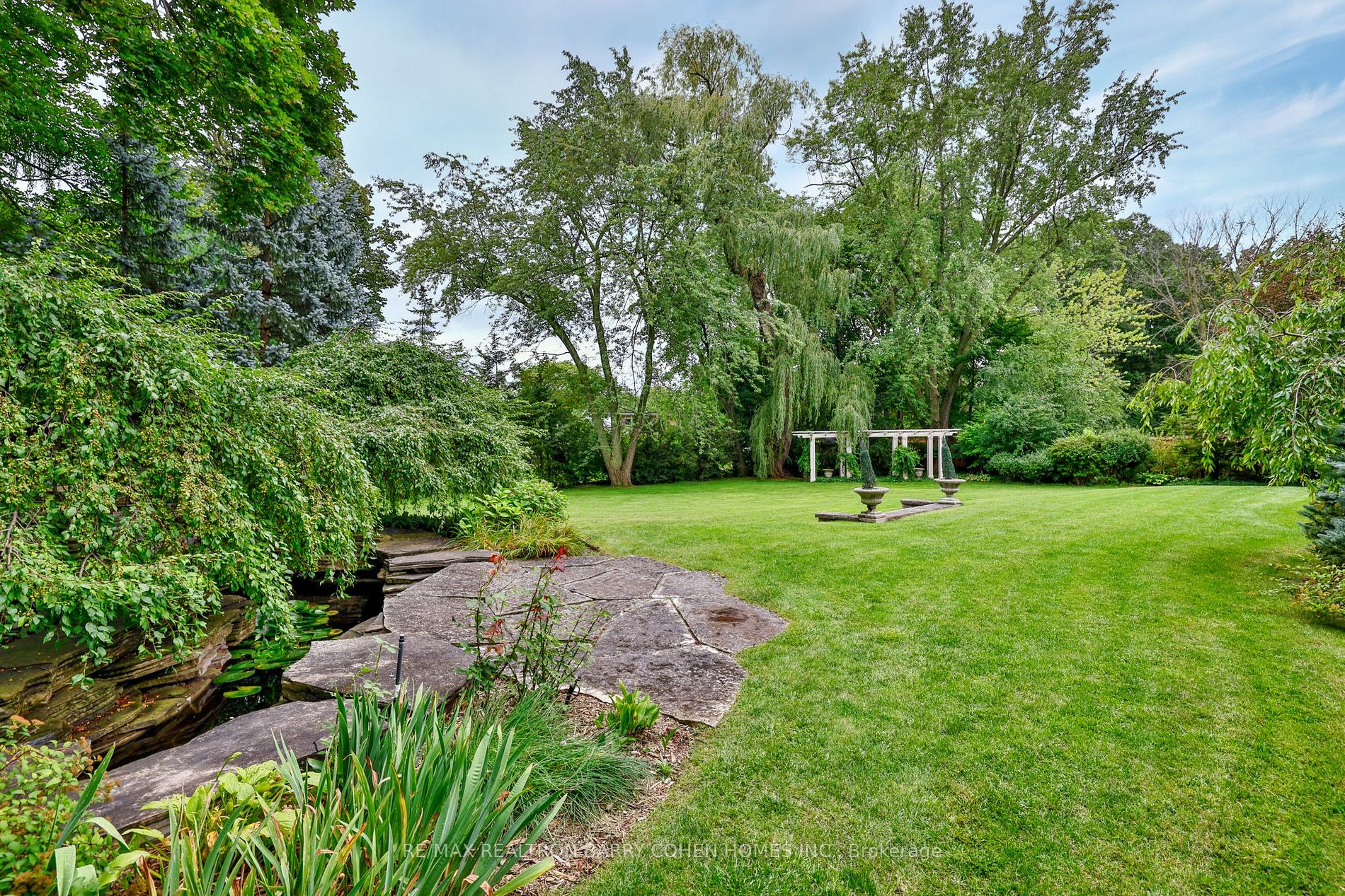 83 Bayview Rdge