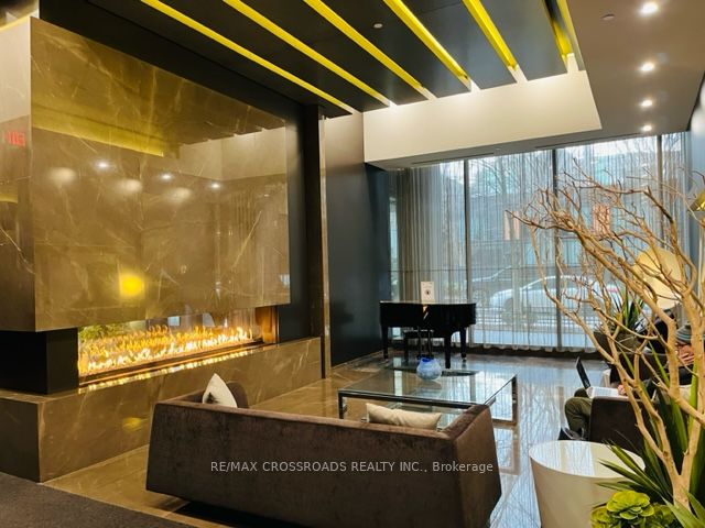 101 Charles St E, #3206