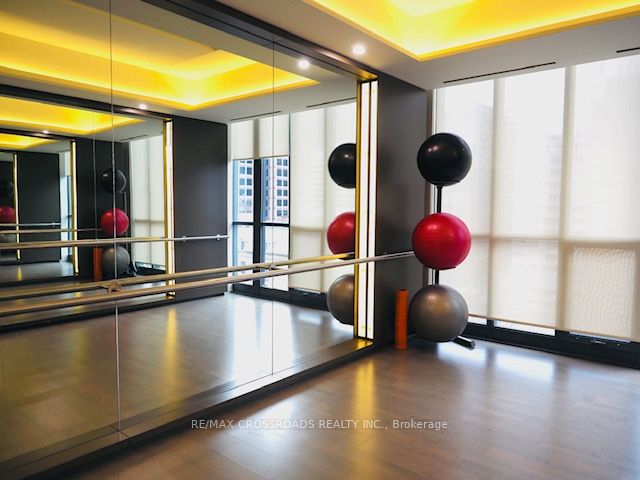 101 Charles St E, #3206