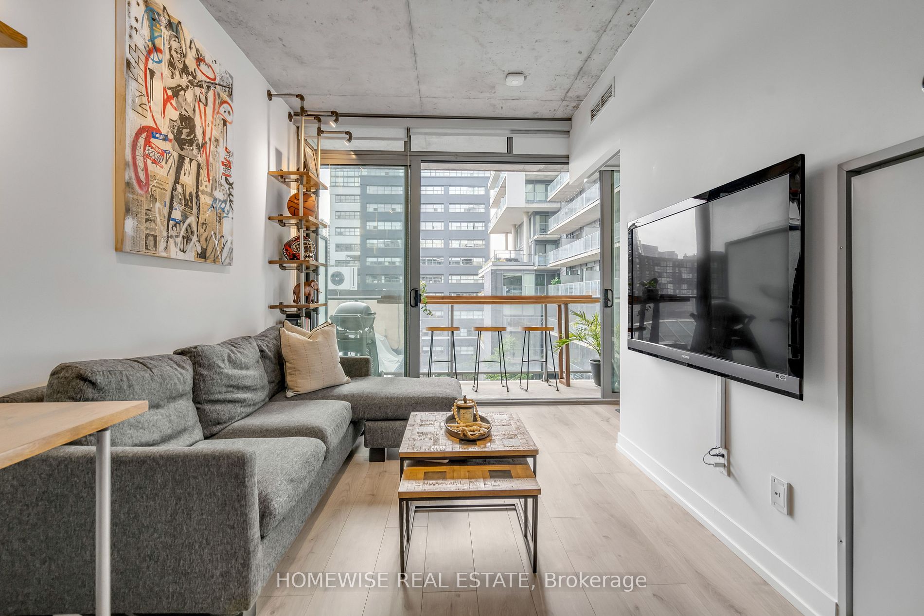650 King St W, #602