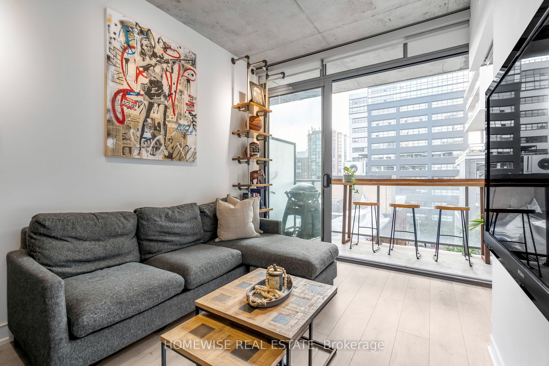 650 King St W, #602