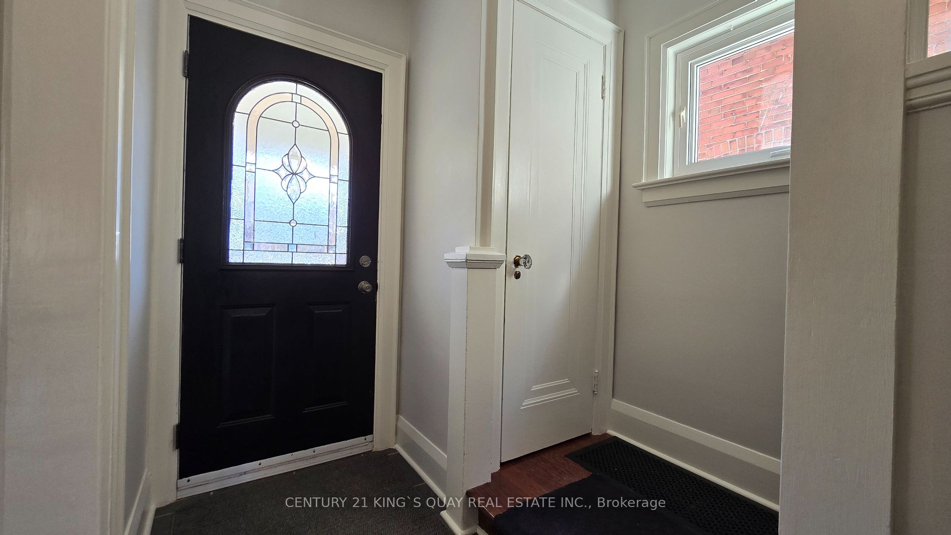 92 Bowood Ave