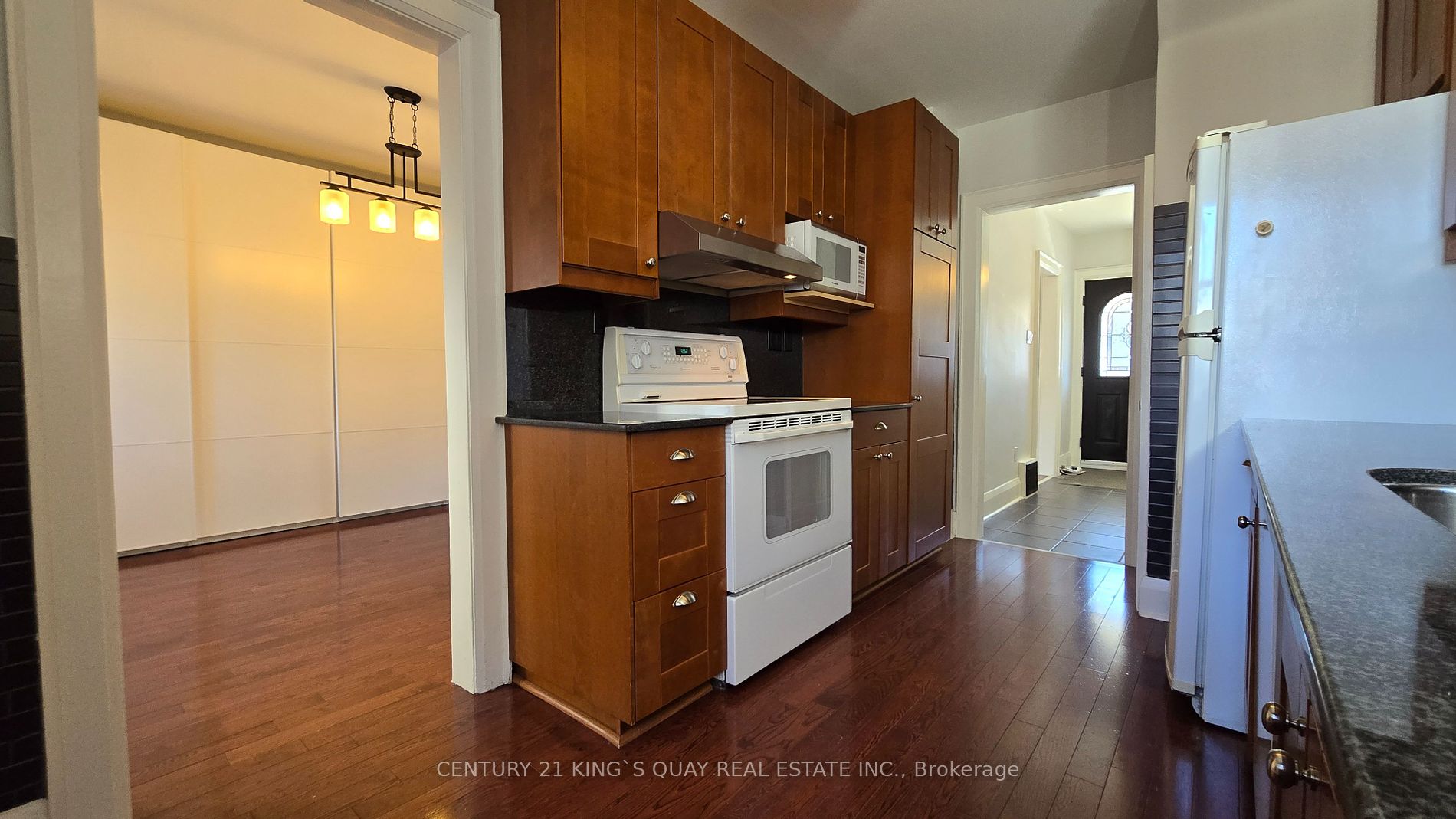 92 Bowood Ave