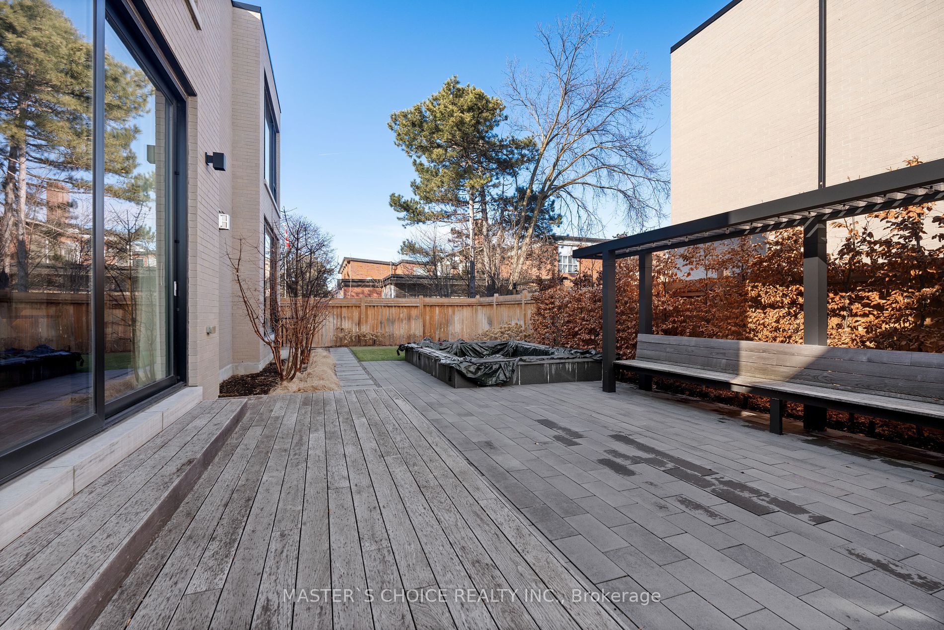 15 Fairmeadow Avenue
