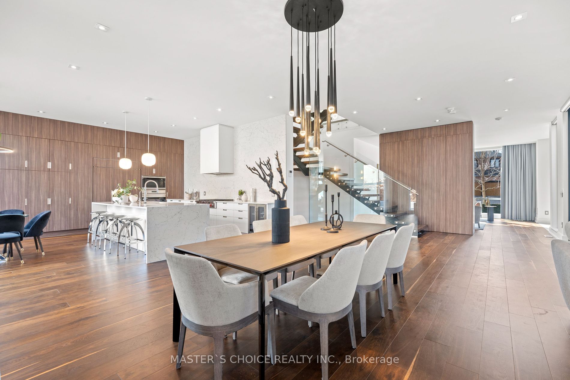 15 Fairmeadow Avenue