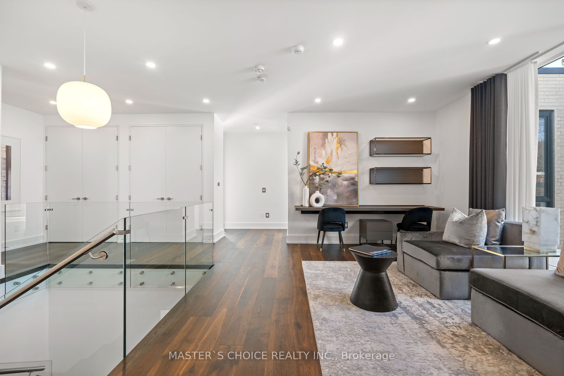 15 Fairmeadow Avenue