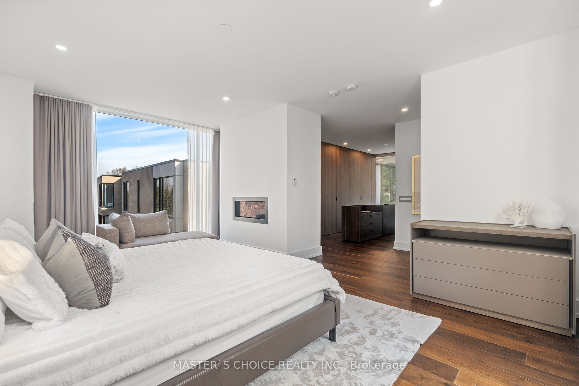 15 Fairmeadow Avenue