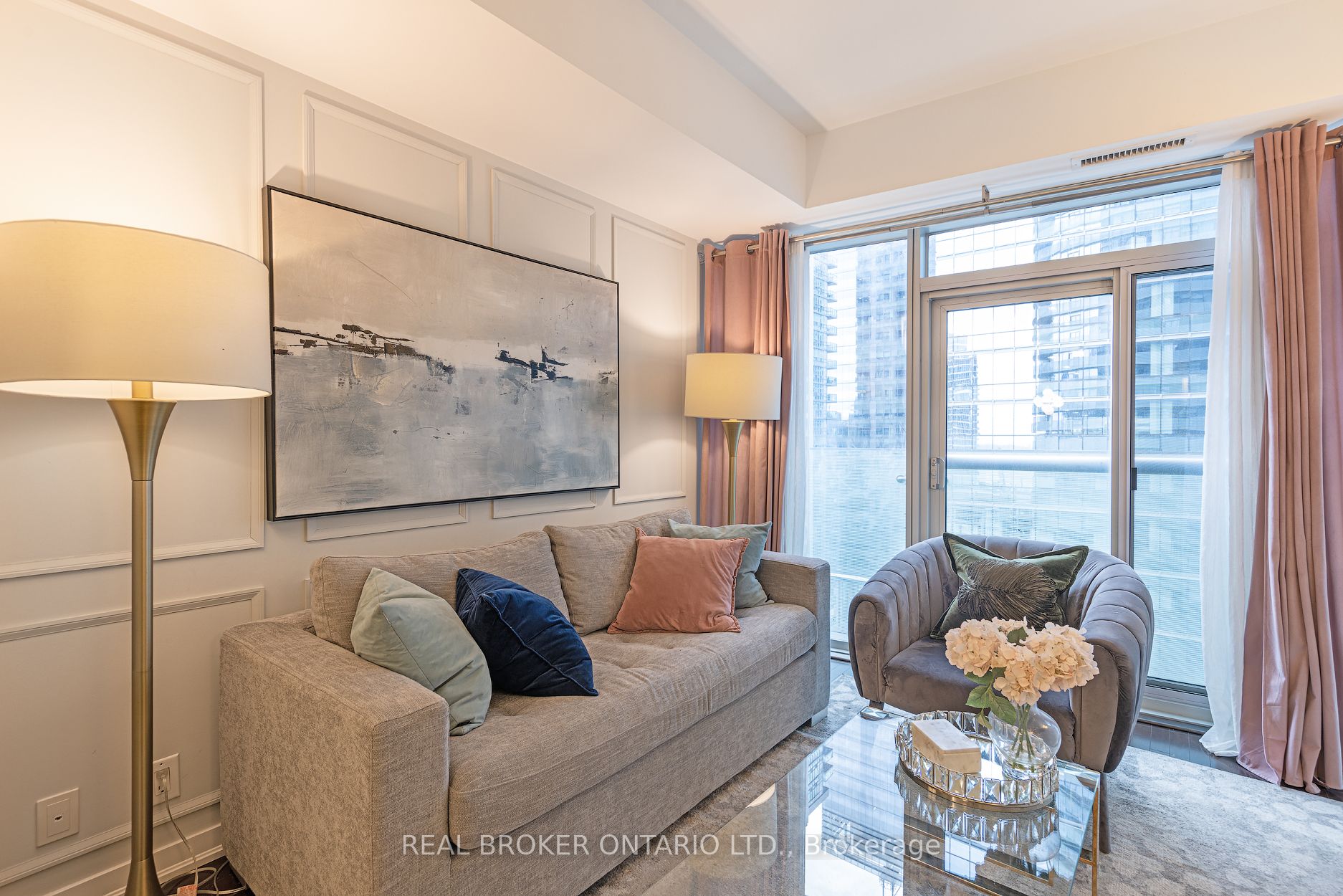 12 York Street, #1209