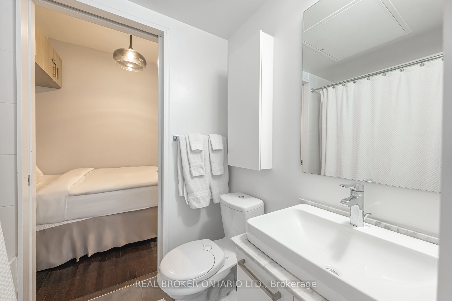 12 York Street, #1209