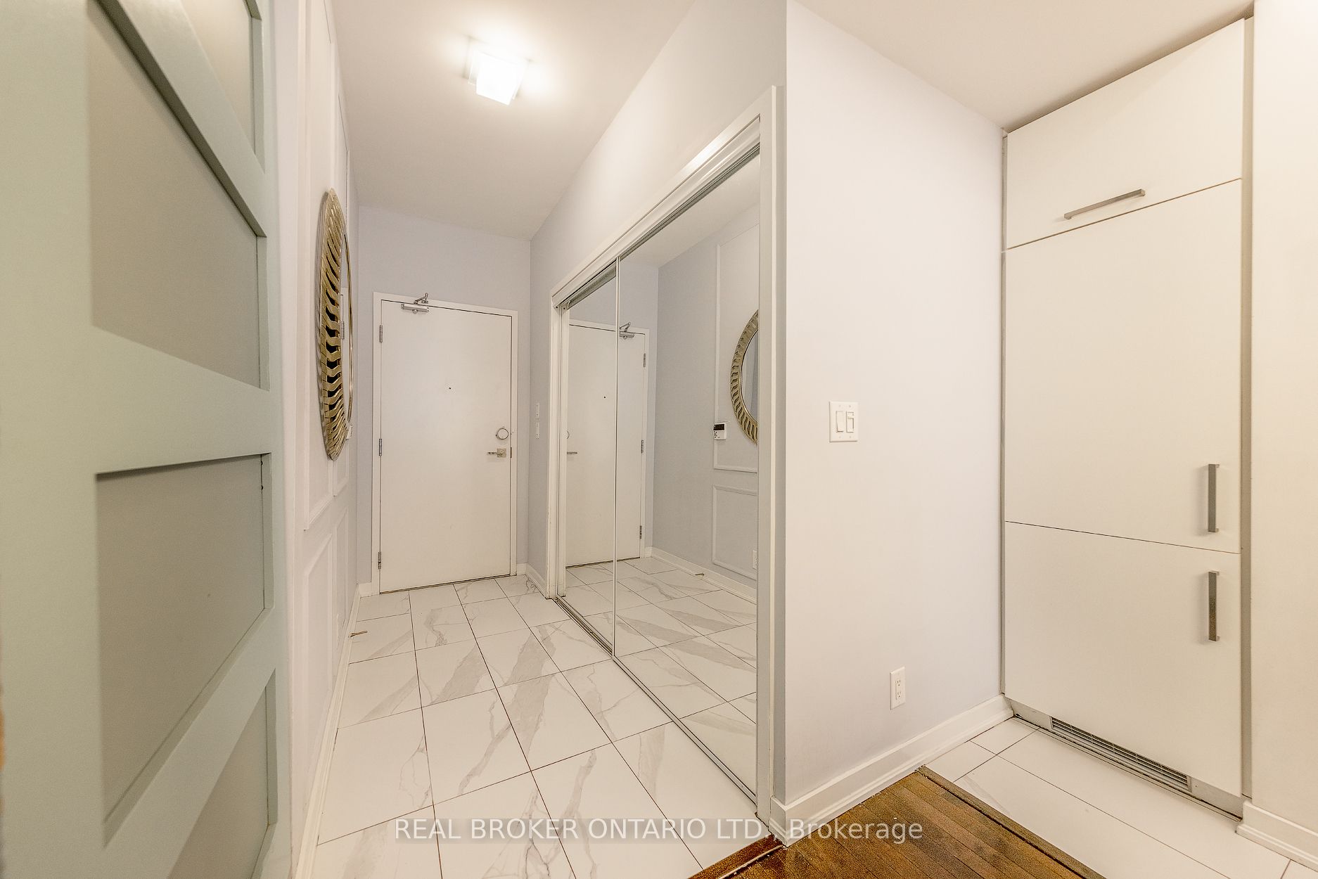 12 York Street, #1209