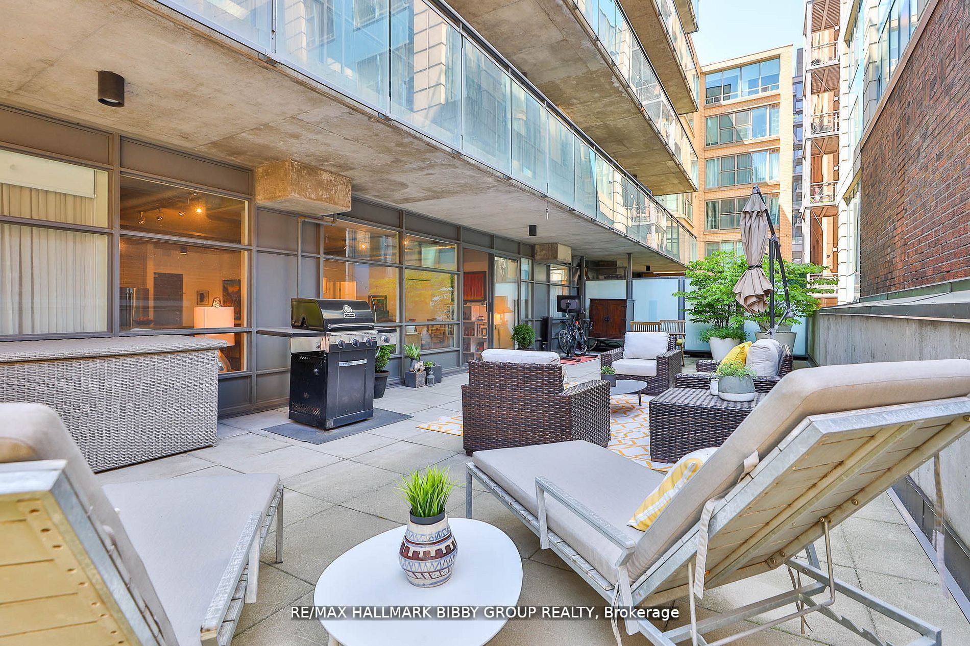 42 Camden Street, #203