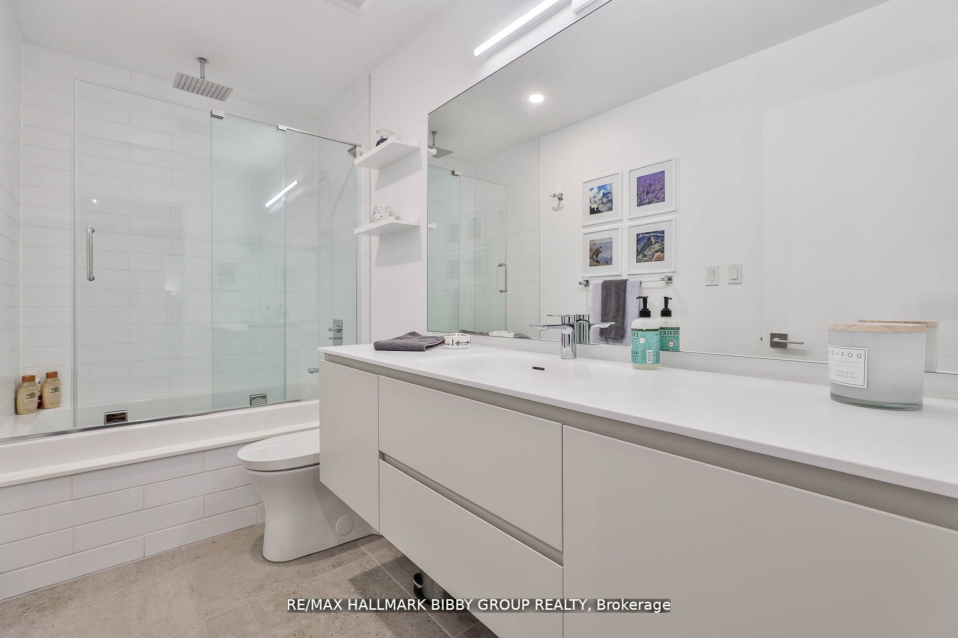 42 Camden Street, #203