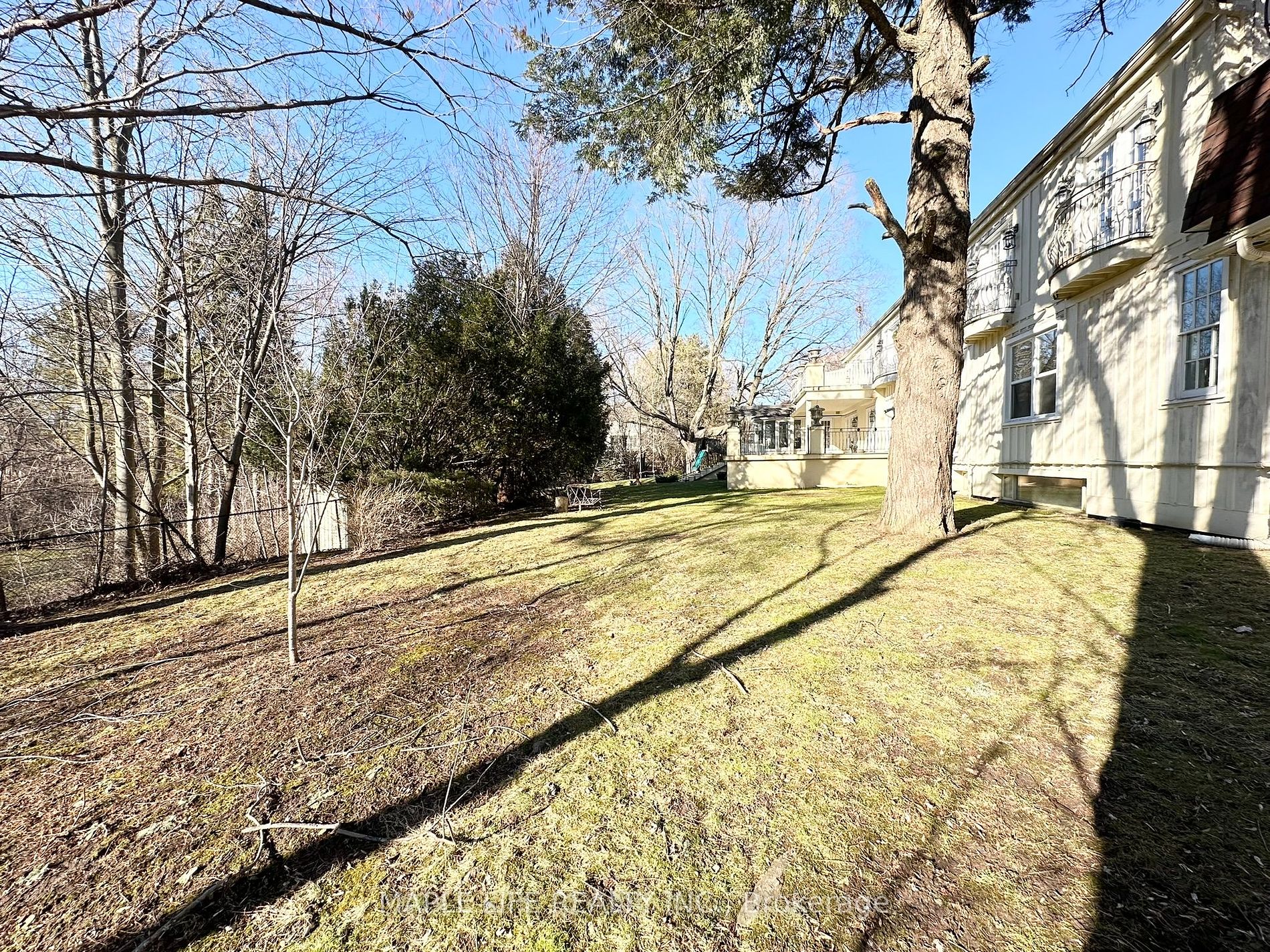 16 Brian Cliff Drive
