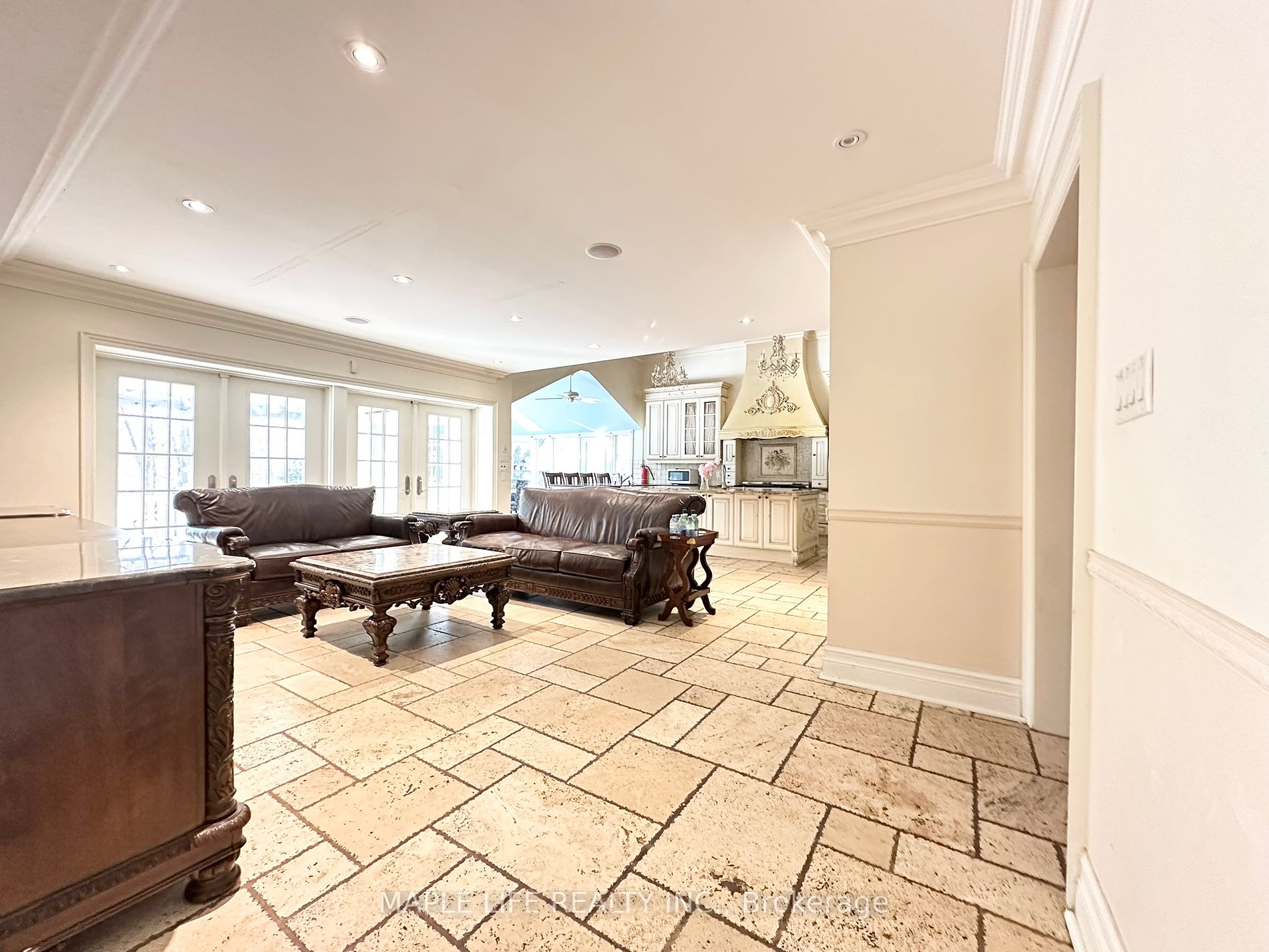 16 Brian Cliff Drive