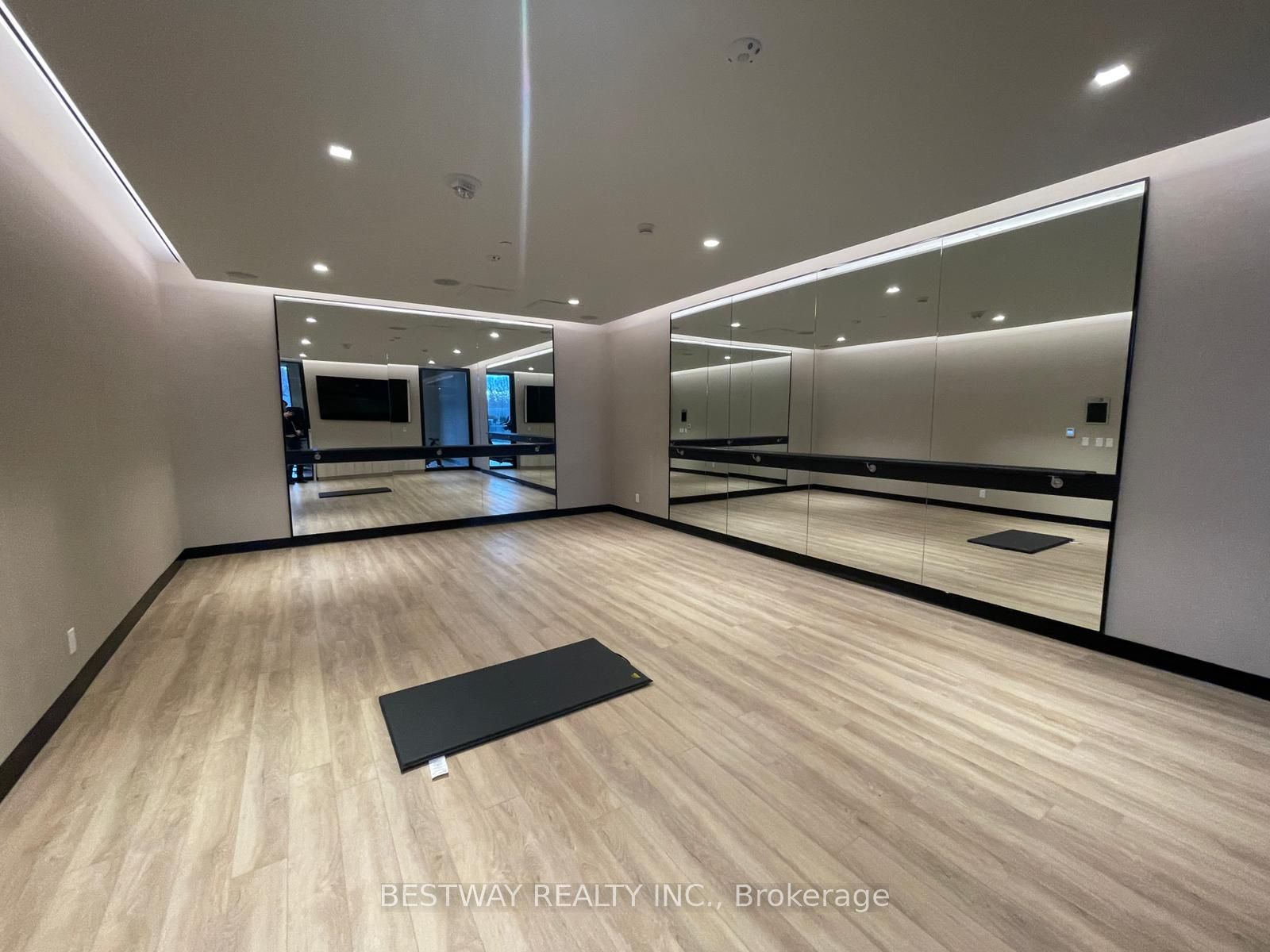 2020 Bathurst Street #1611
