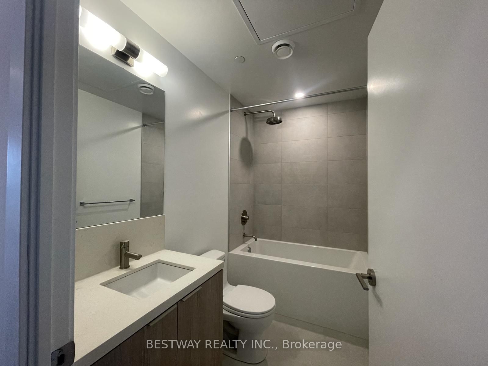 2020 Bathurst Street #1611