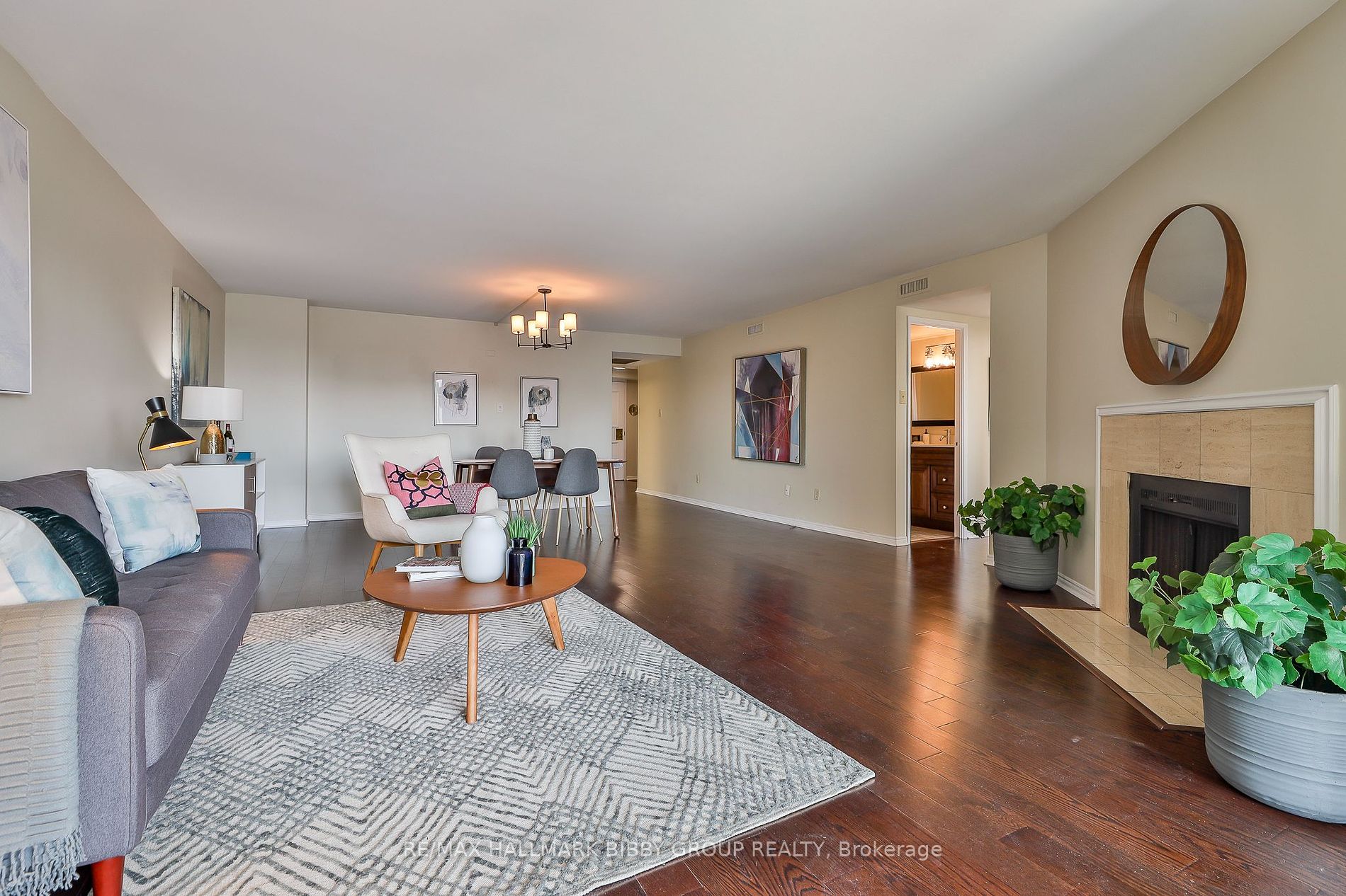 160 Frederick St, #803