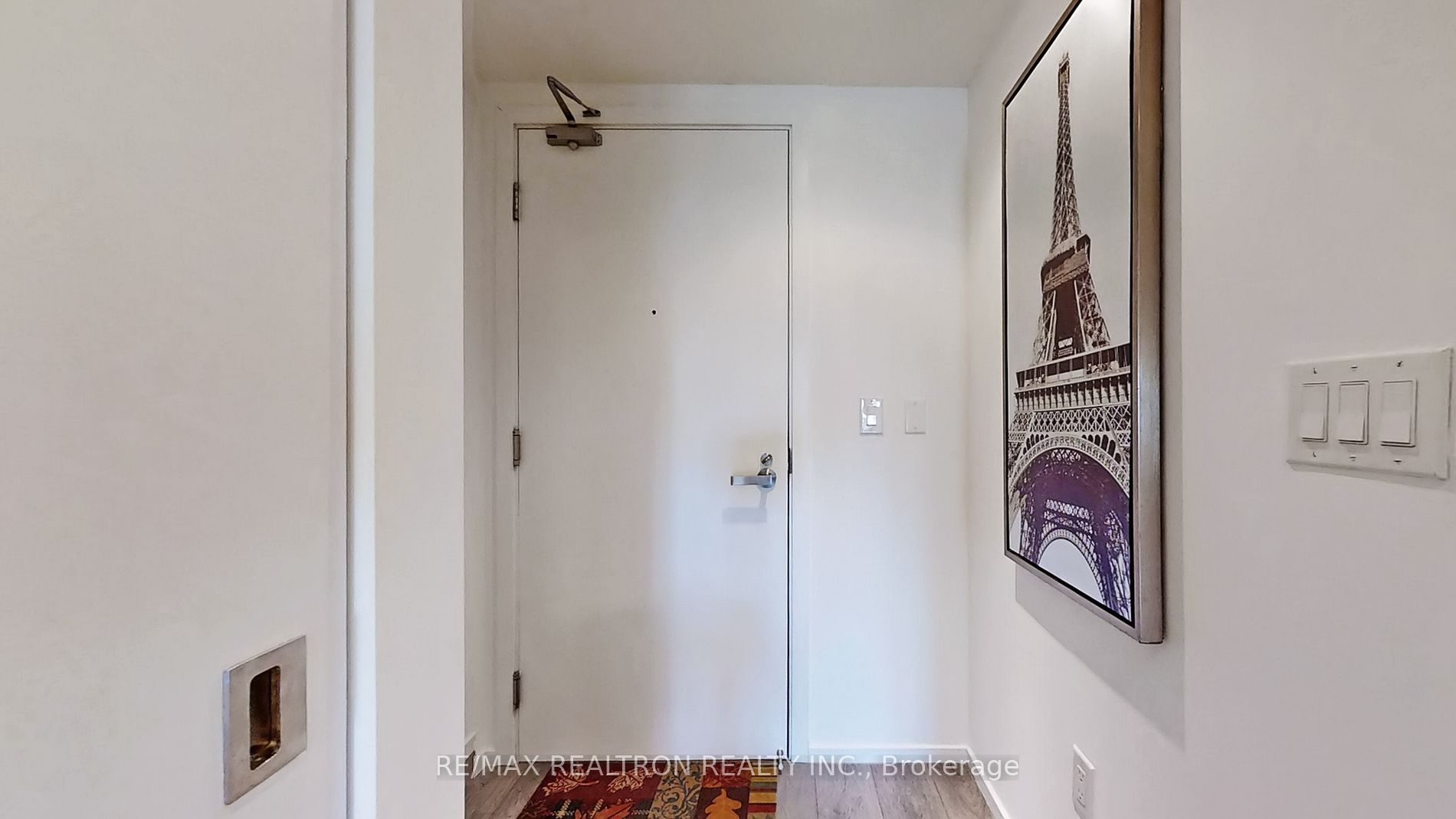 159 Dundas St E, #602