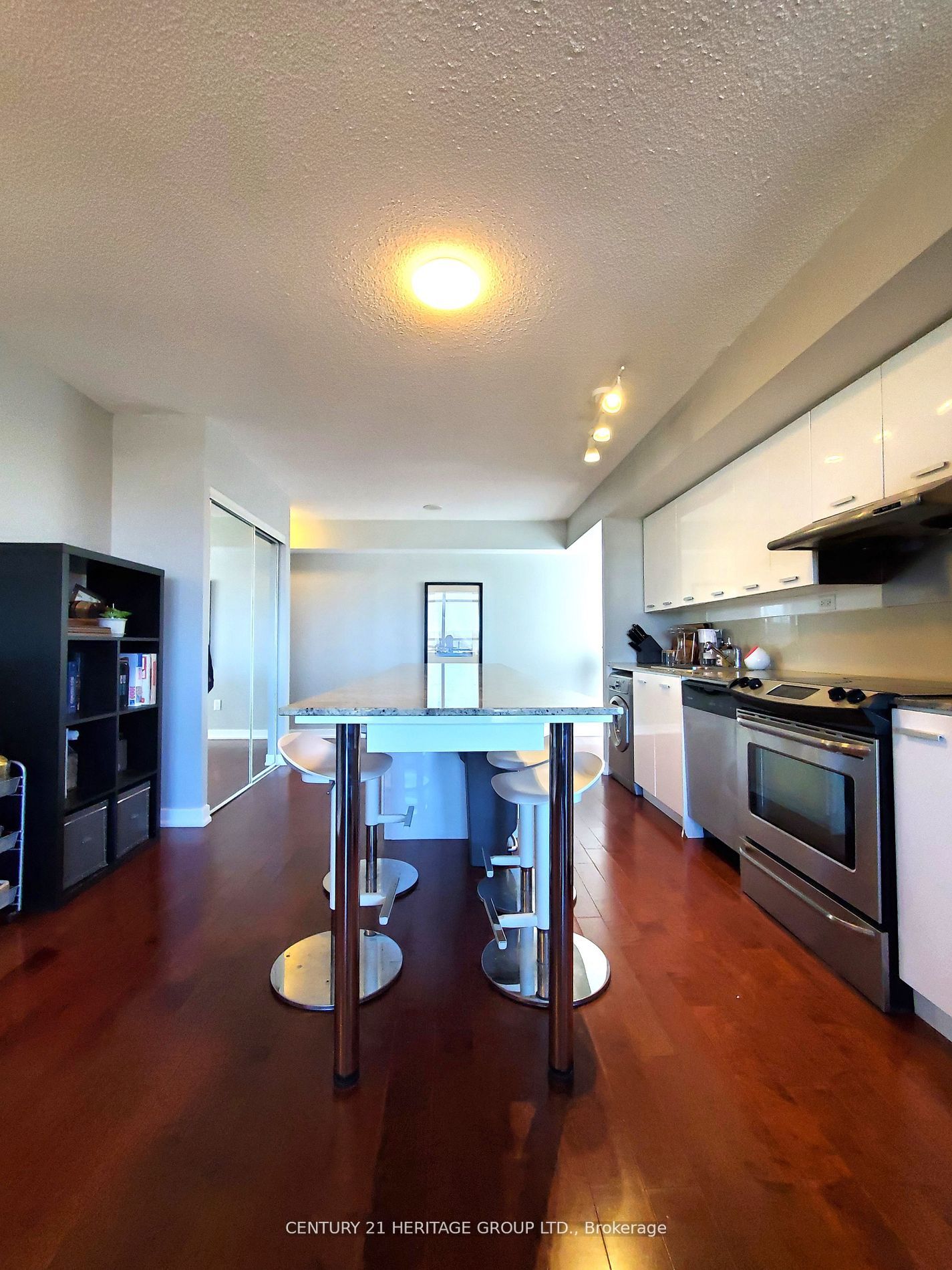 29 Singer Court, #1005