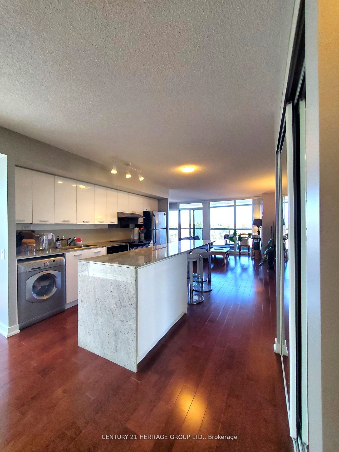 29 Singer Court, #1005