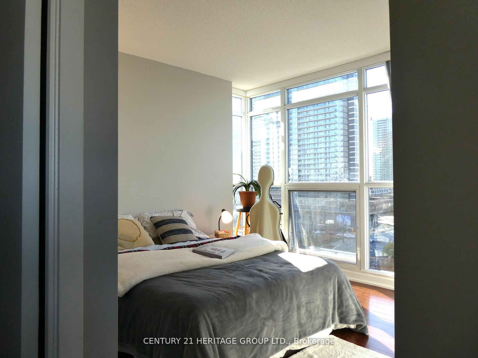 29 Singer Court, #1005