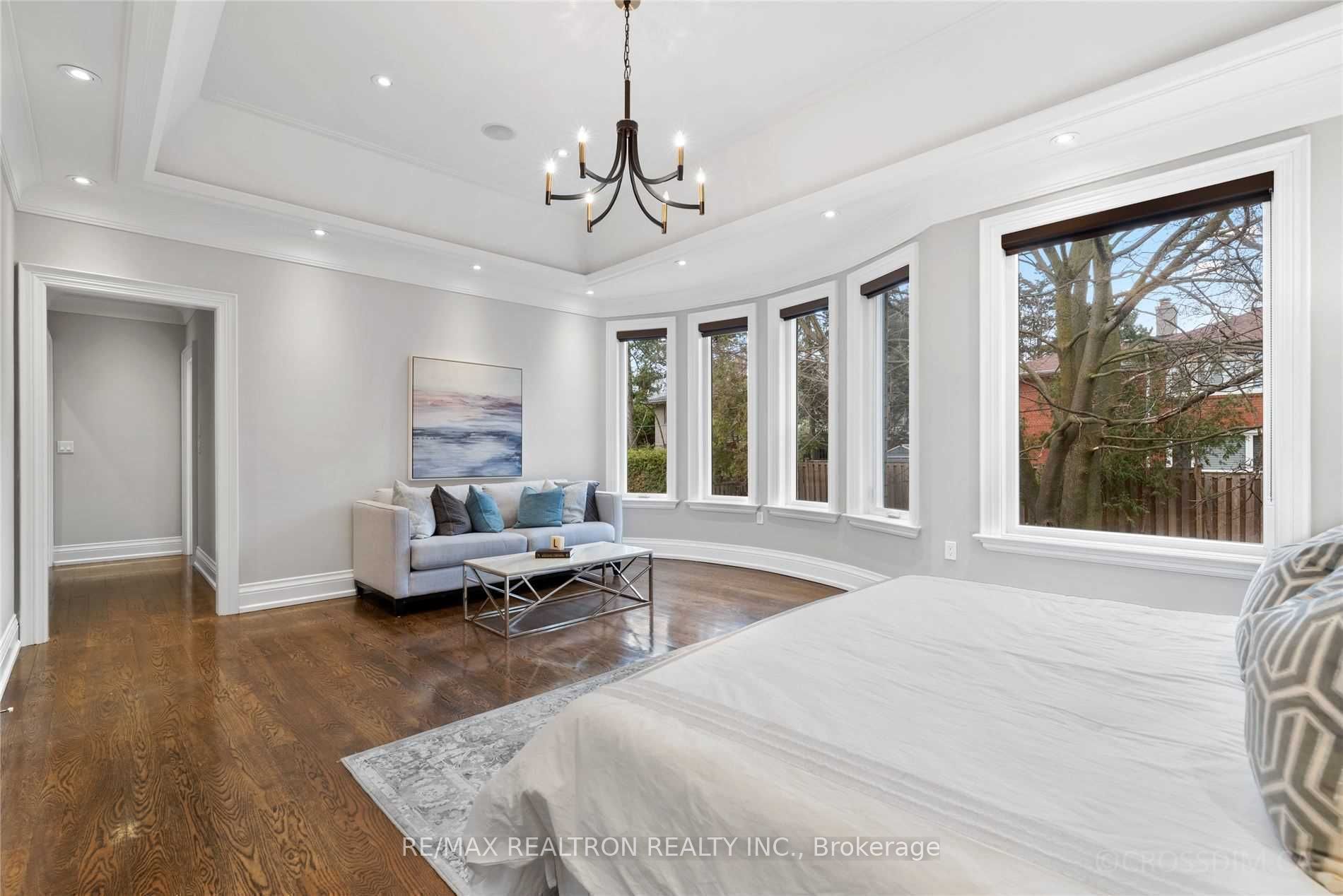 18 Viamede Crescent