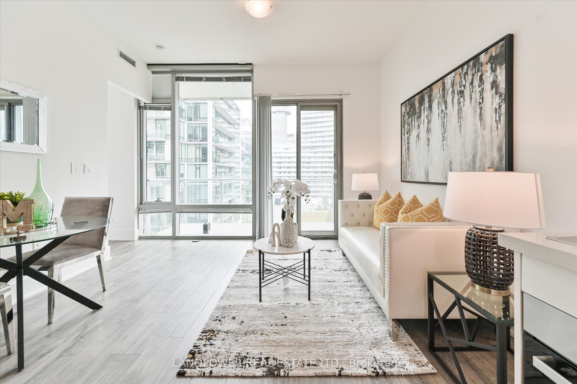 39 Queens Quay E, #635