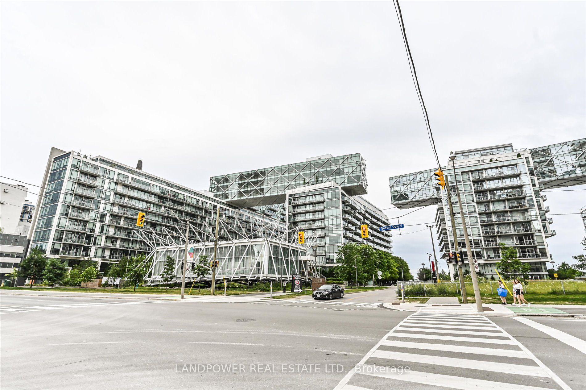 39 Queens Quay E, #635