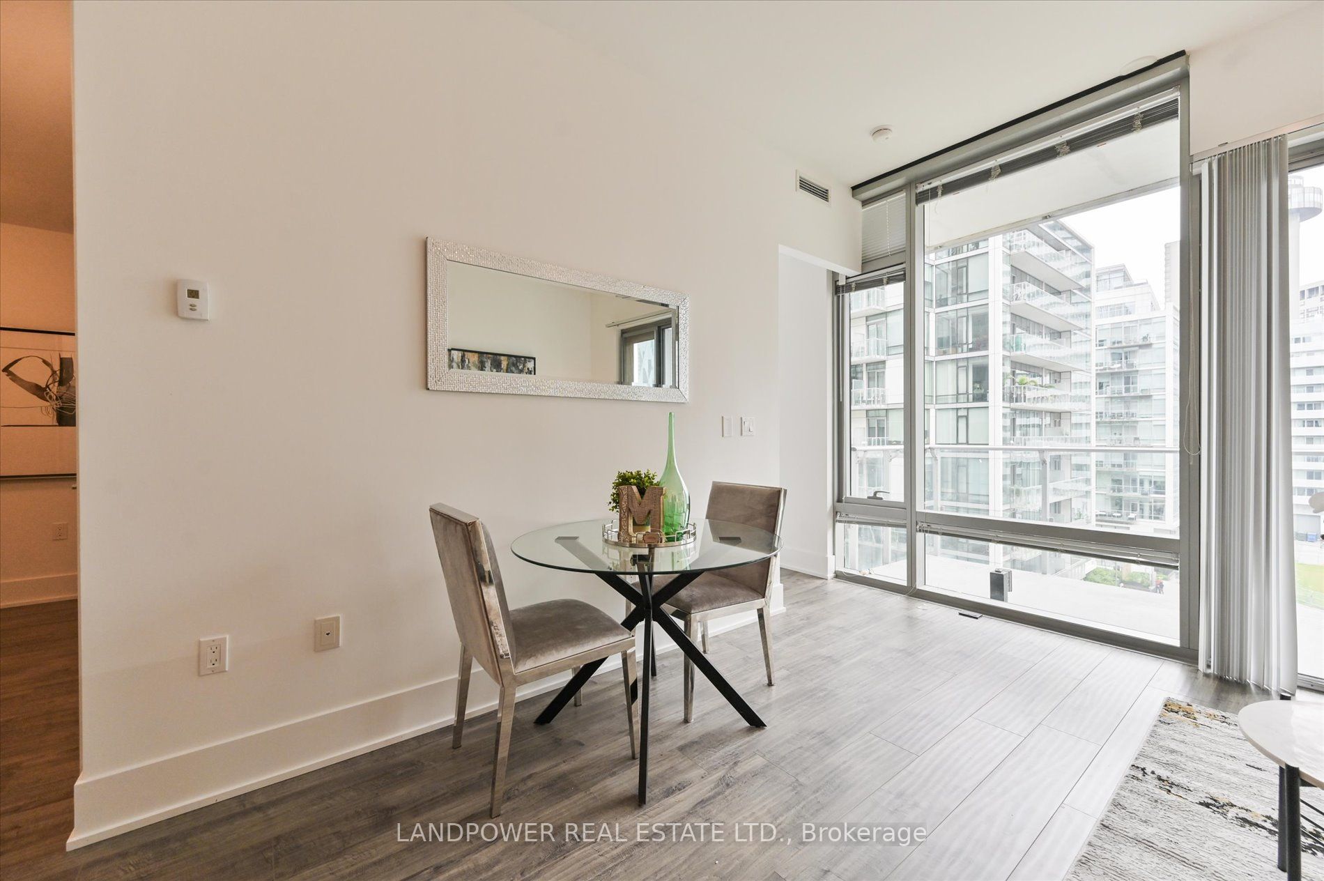 39 Queens Quay E, #635