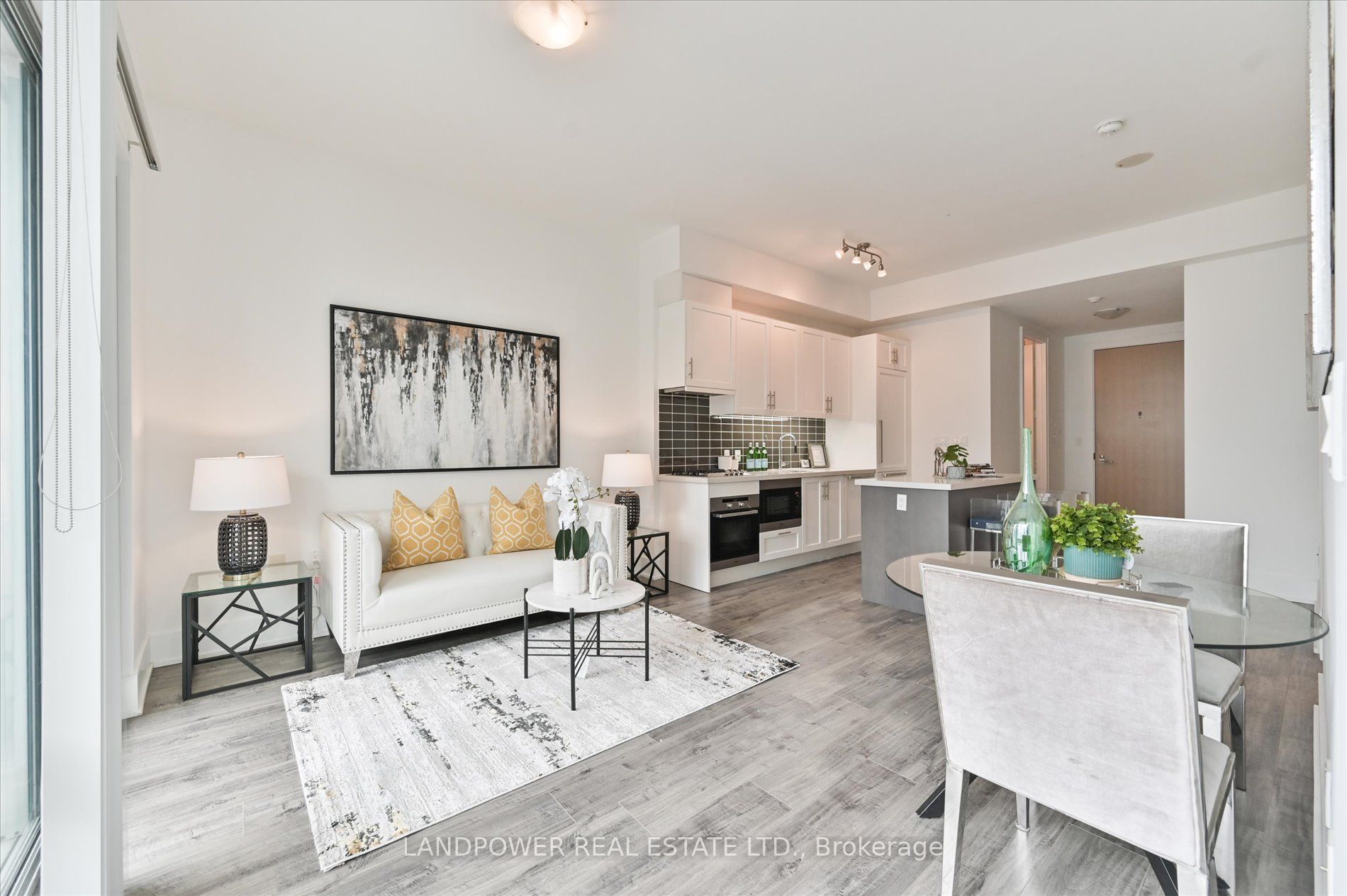 39 Queens Quay E, #635
