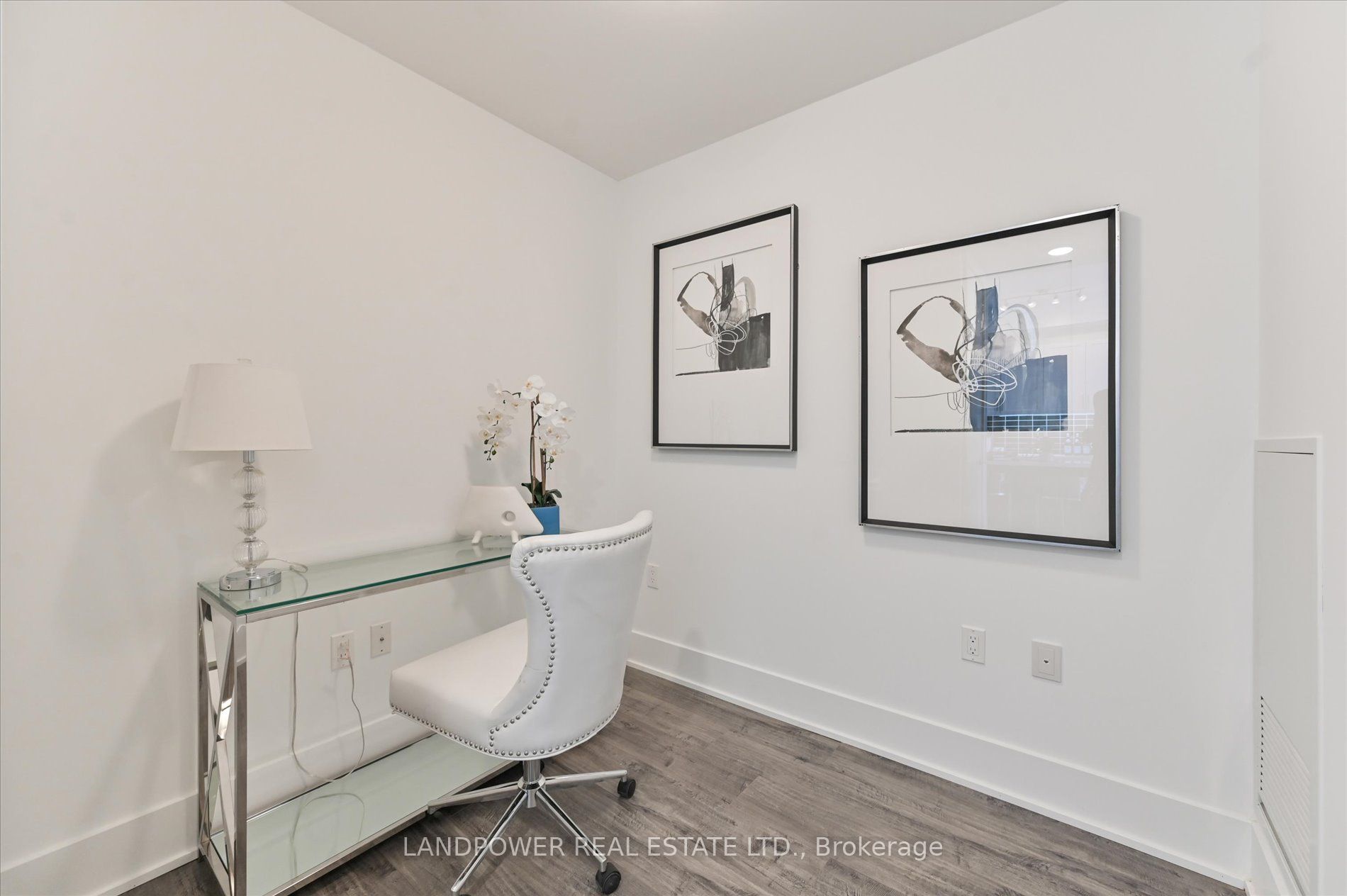 39 Queens Quay E, #635