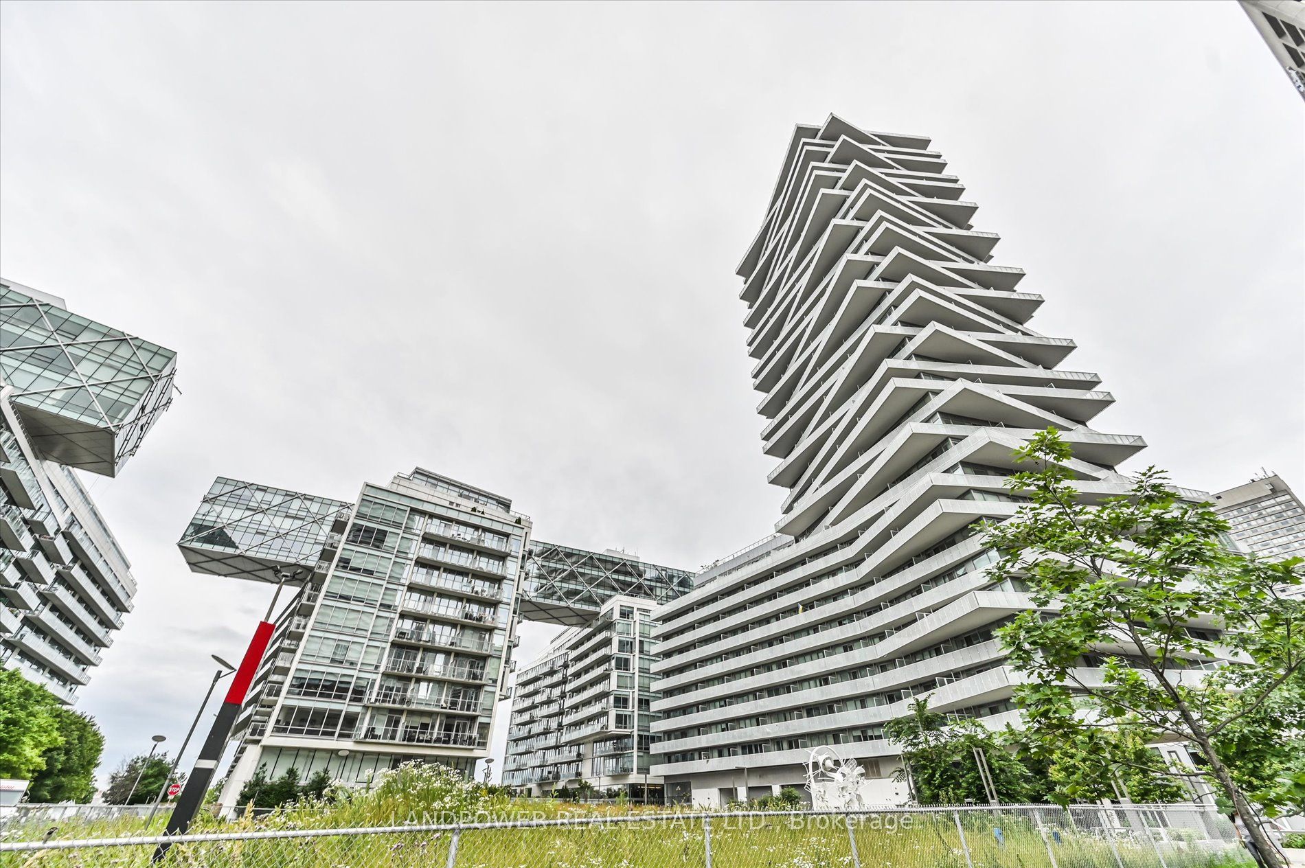39 Queens Quay E, #635