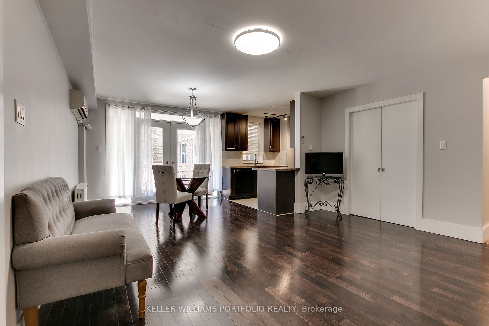 2603 Bathurst St, #108