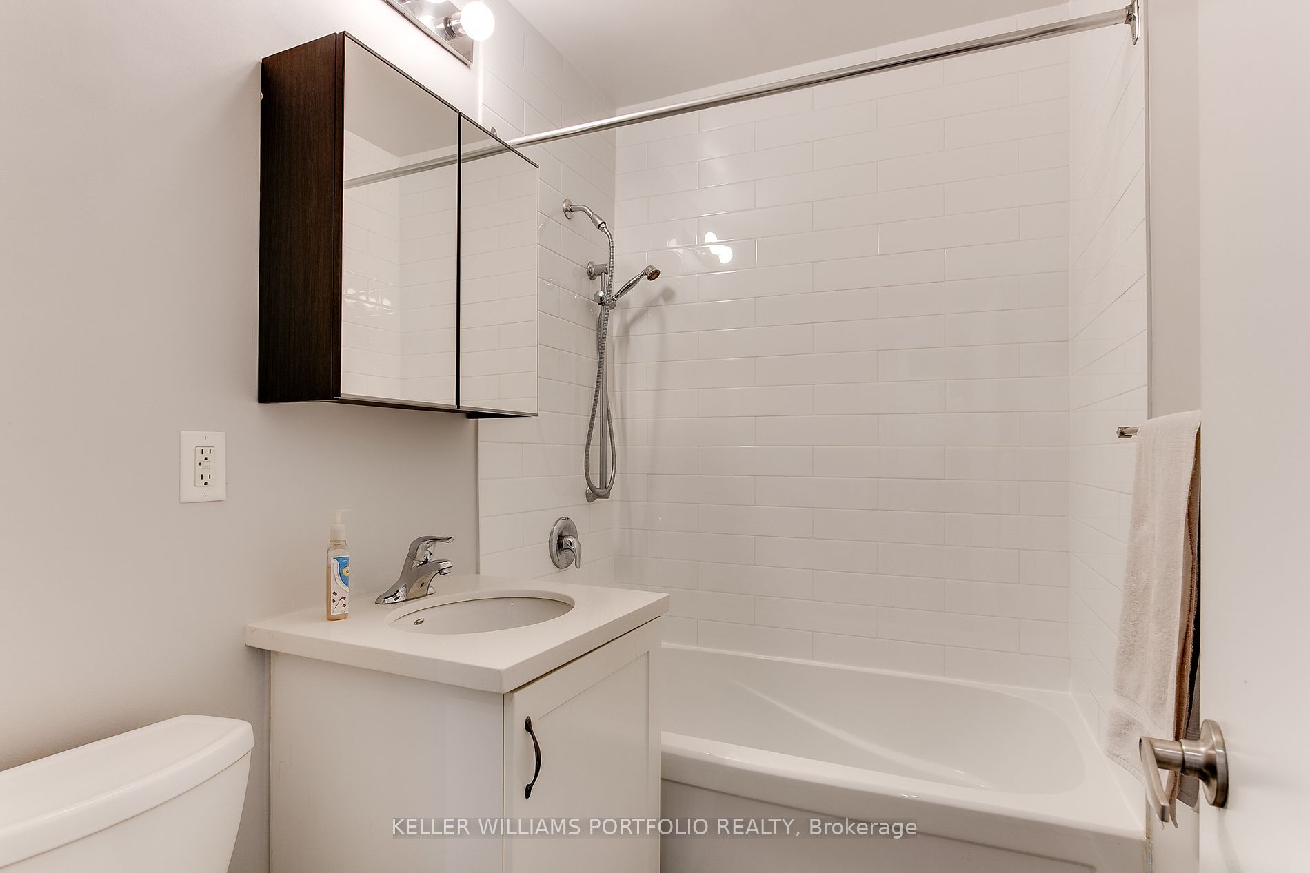 2603 Bathurst St, #108