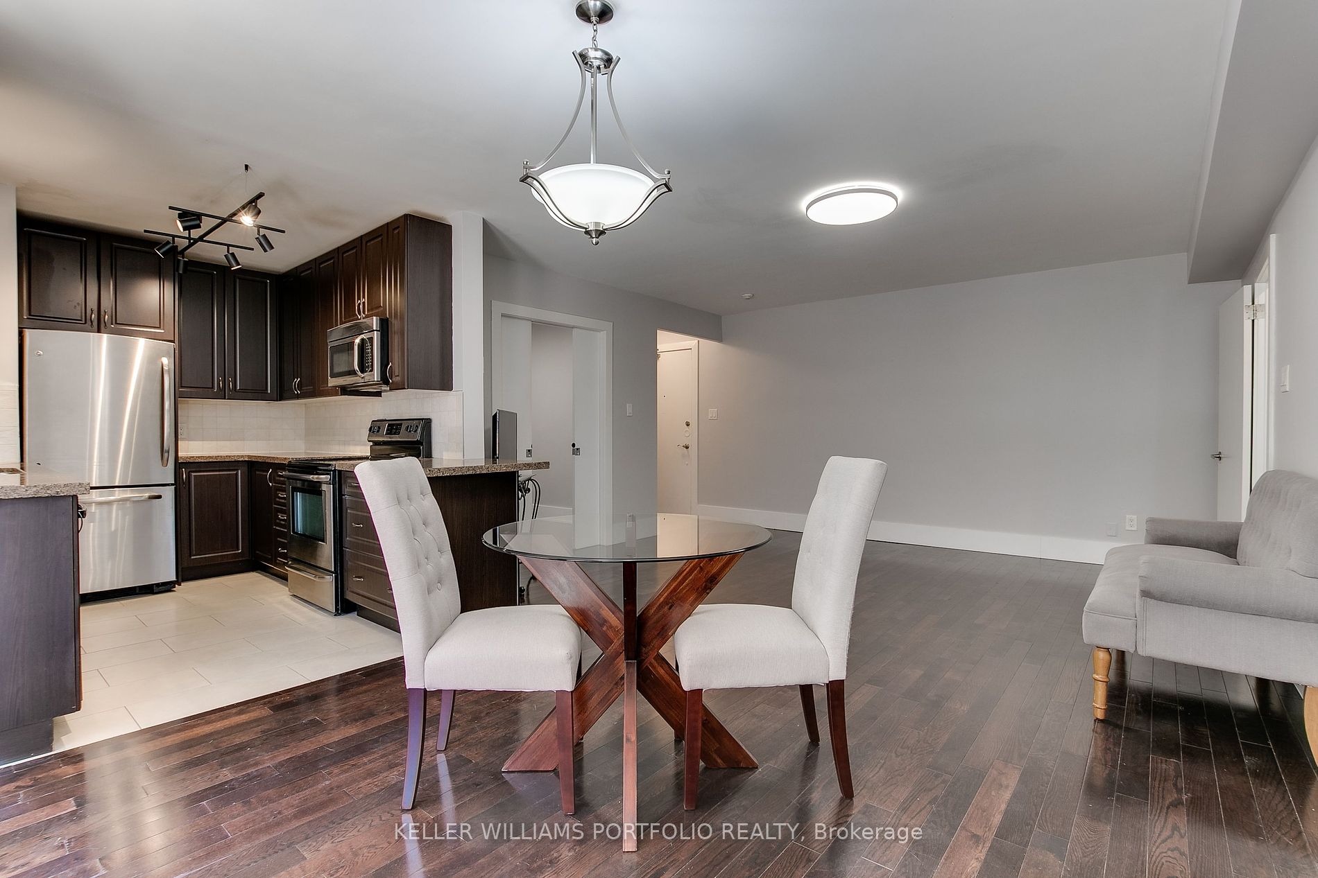 2603 Bathurst St, #108
