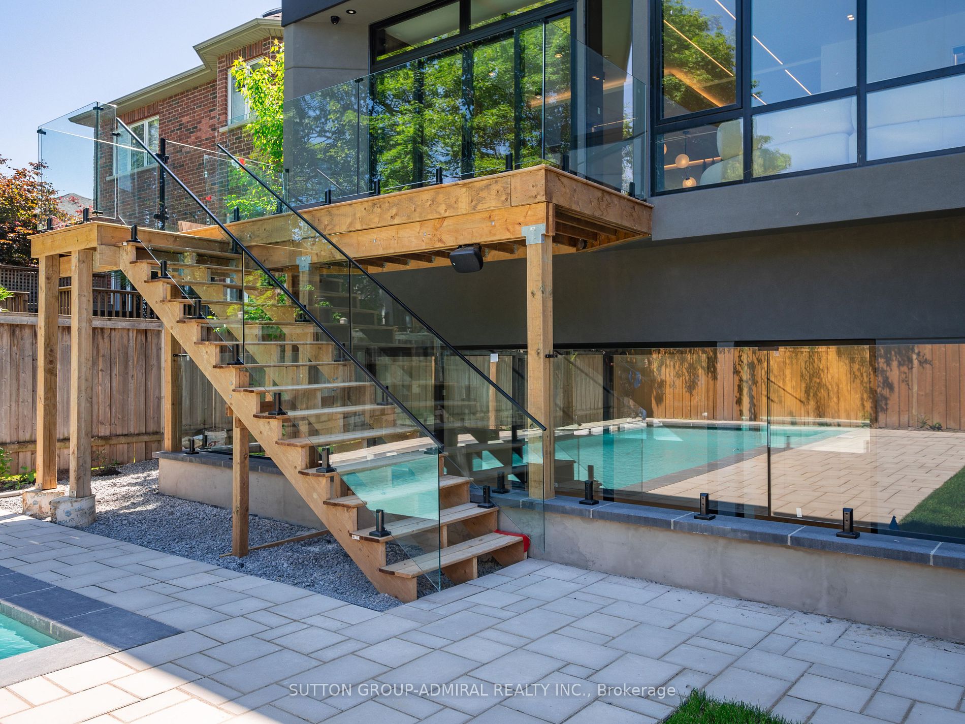 70 Dunblaine Avenue