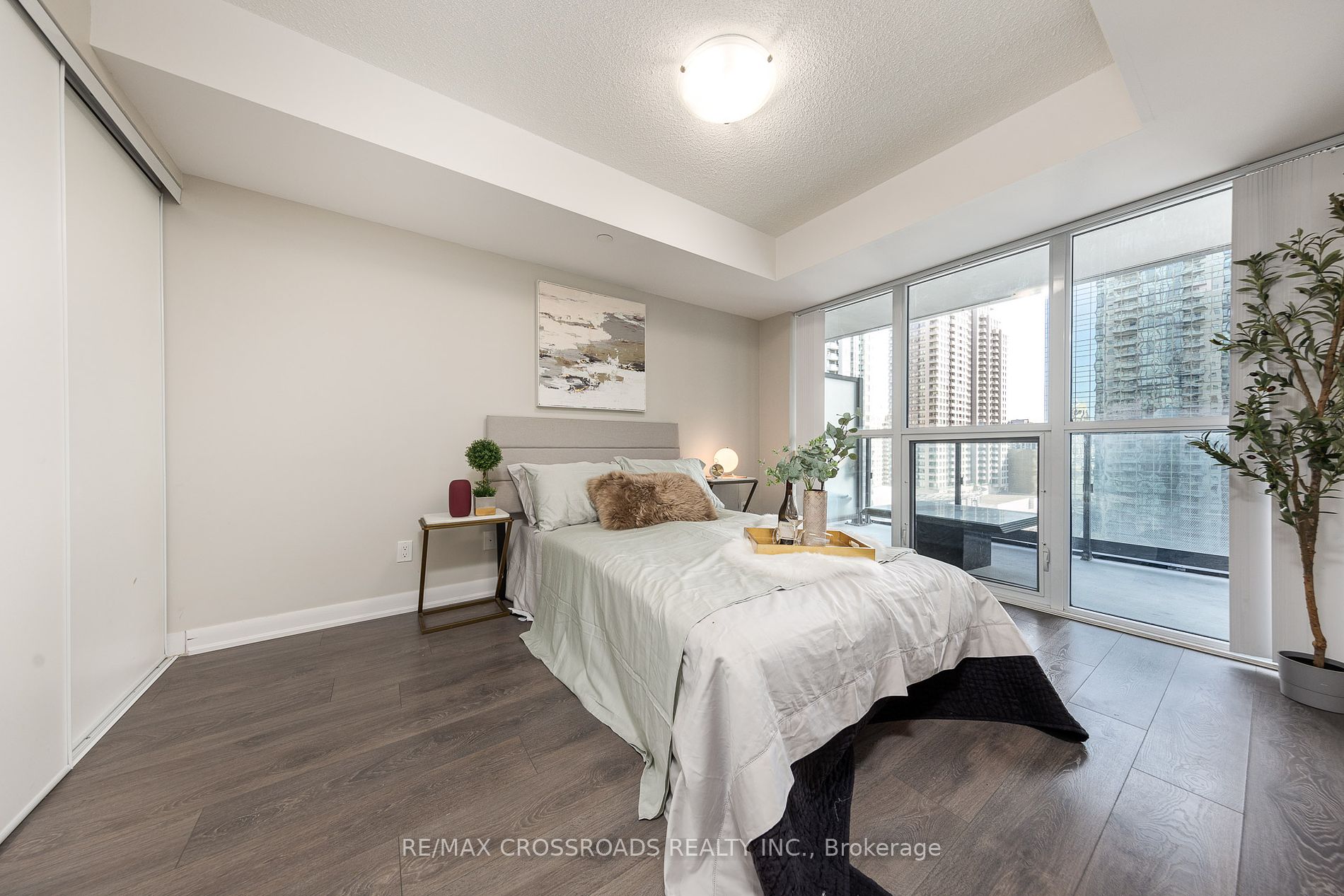 5168 Yonge Street, #1602