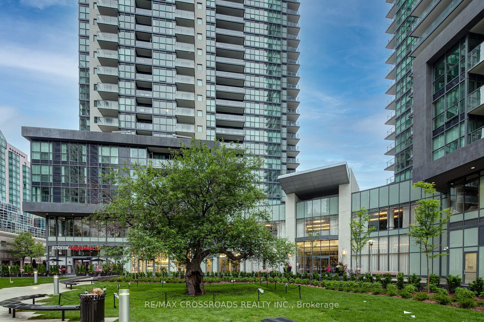 5168 Yonge Street, #1602