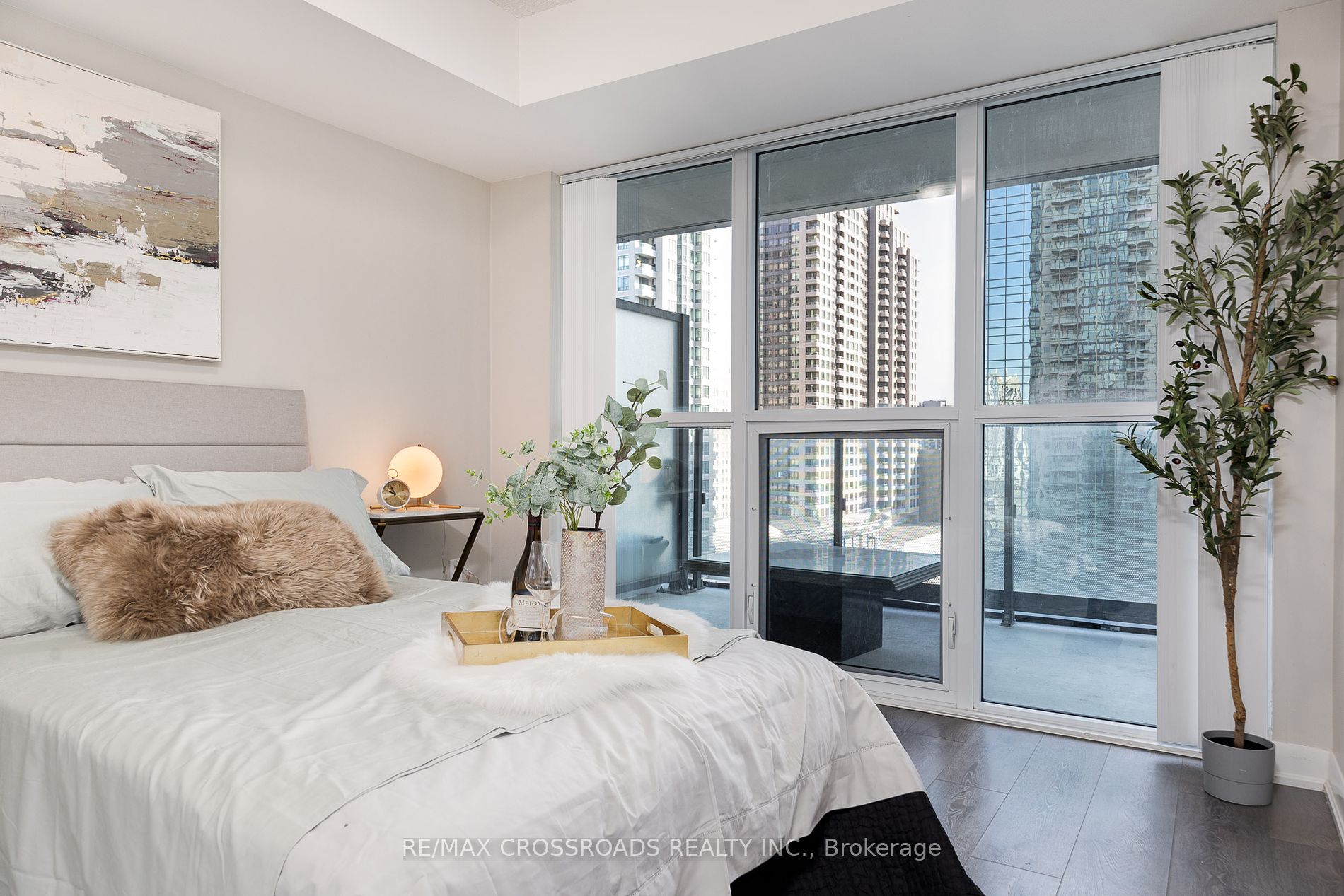5168 Yonge Street, #1602