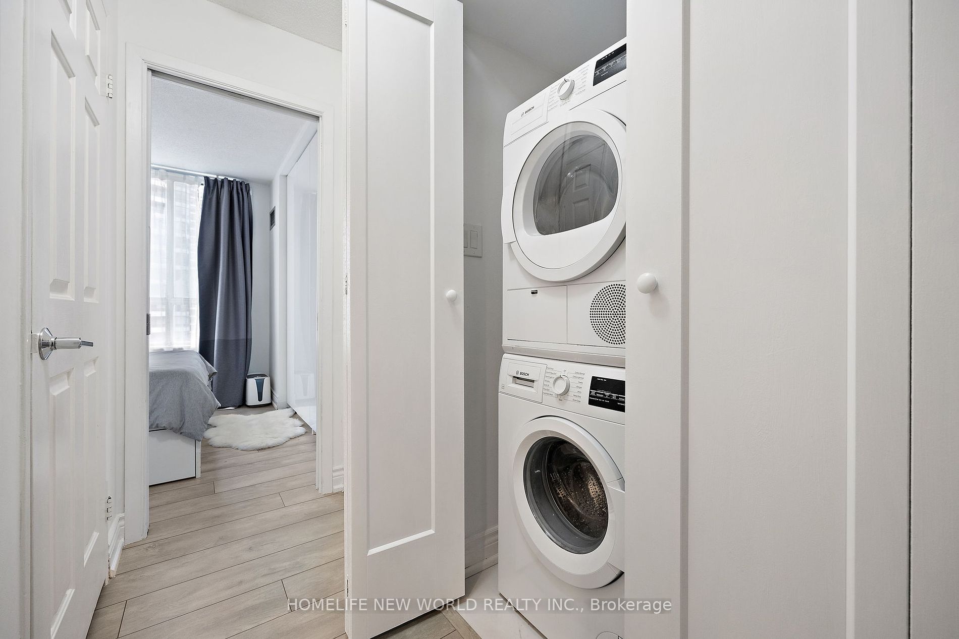 5444 Yonge Street, #1403