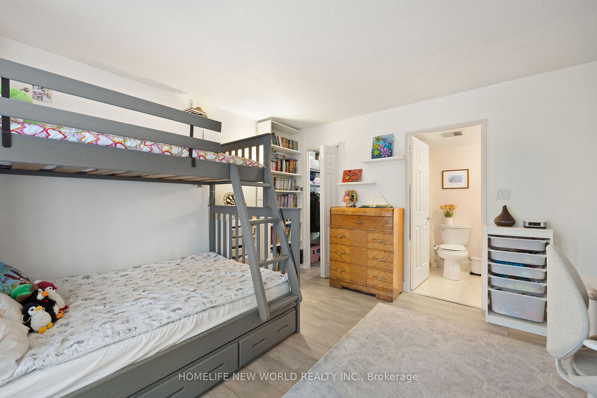 5444 Yonge Street, #1403